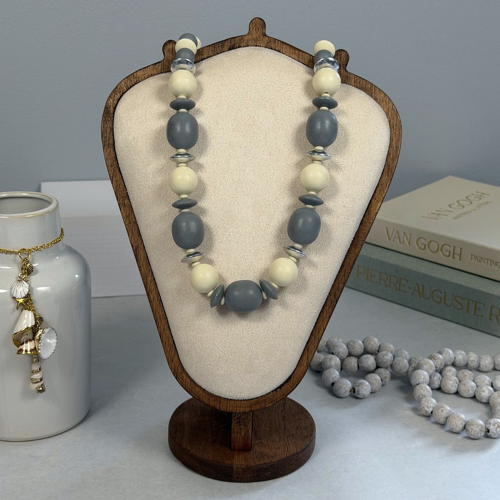 Vintage VTG 1980s Chunky Gray Silver & Cream Beaded 24" Necklace Size ONE SIZE - 3 Thumbnail