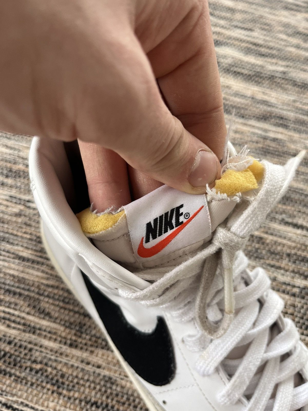 Nike Vintage Nike Blazer White Leather Sk8 Mid Sneakers y2K new Size US 10.5 / EU 43-44 - 18 Thumbnail