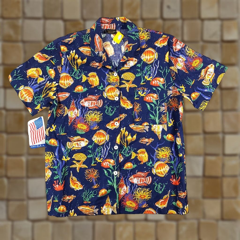 Vintage Vintage Infinity Chic Men's Long Sleeve Button-Up Shirt Size Large Blue 90s Beach Ocean Retro Size US L / EU 52-54 / 3 - 1 Thumbnail