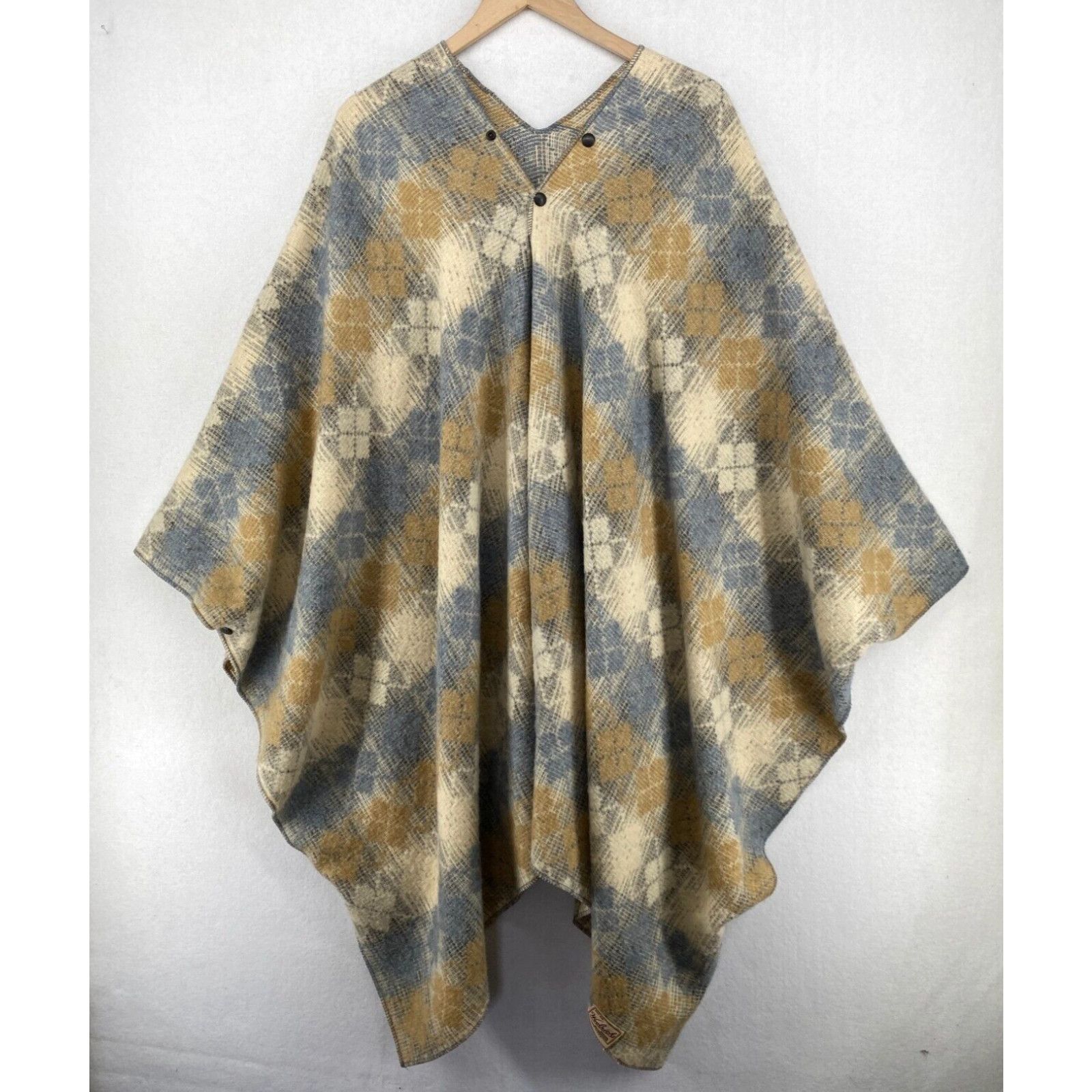 image of Vintage VTG Woolrich Poncho Adult One Size Blanket Check Argyle Serape Beige Gray Usa in White, Wom