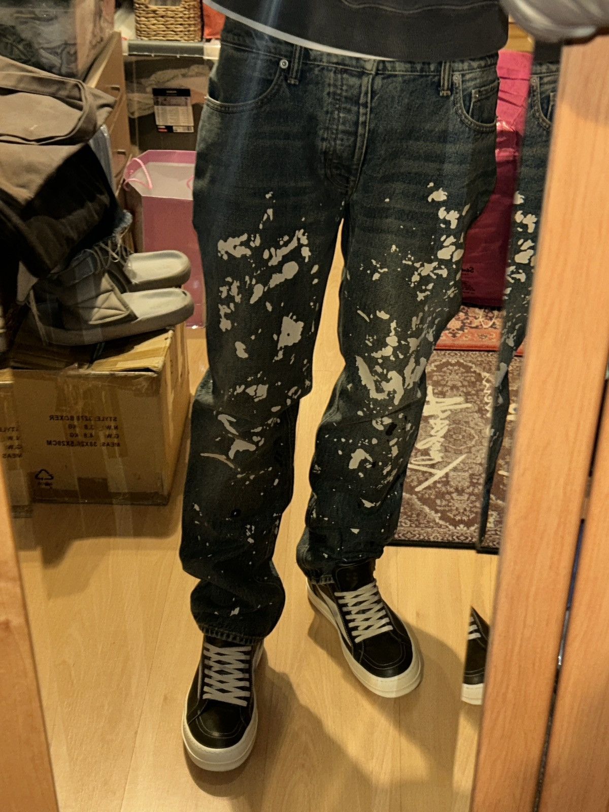 Helmut Lang Helmut Lang re-edition paint splatter jeans Size US 30 / EU 46 - 12 Thumbnail
