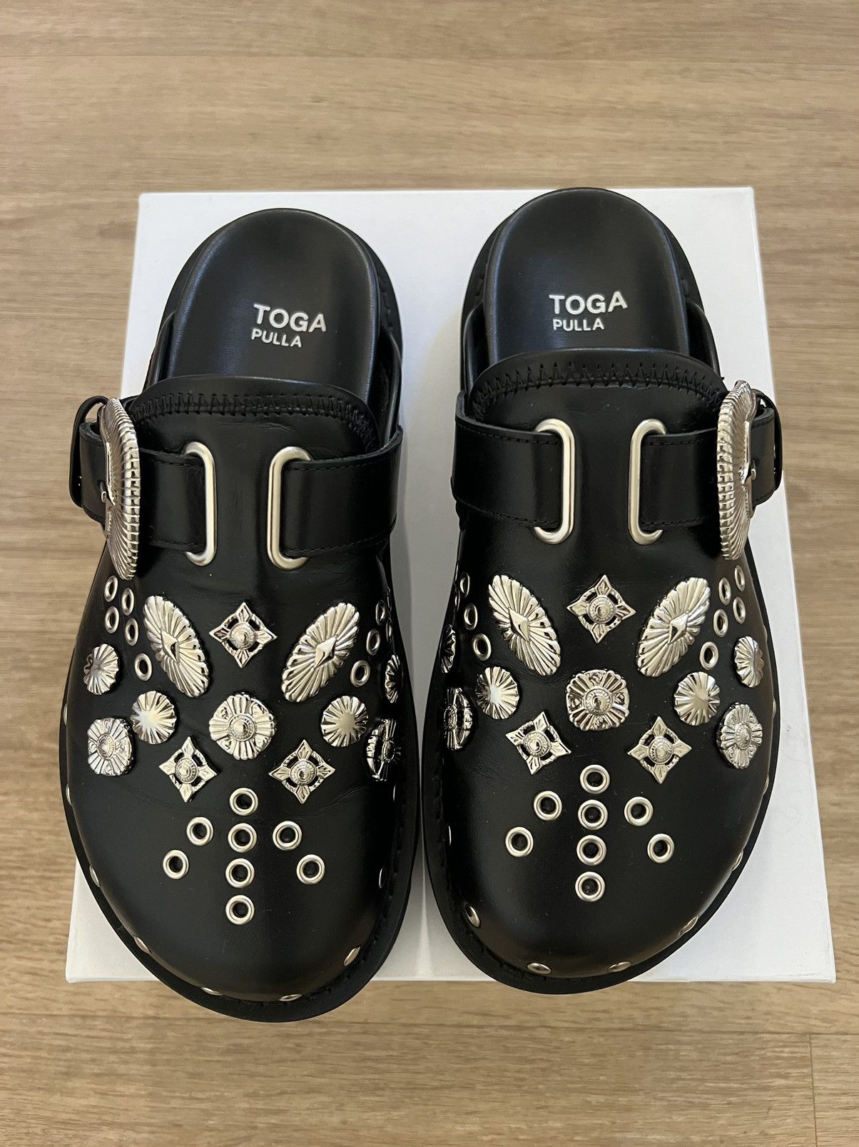 Toga Pulla Toga Pulla Eyelet Metal Mules Size US 9 / IT 39 - 3 Thumbnail
