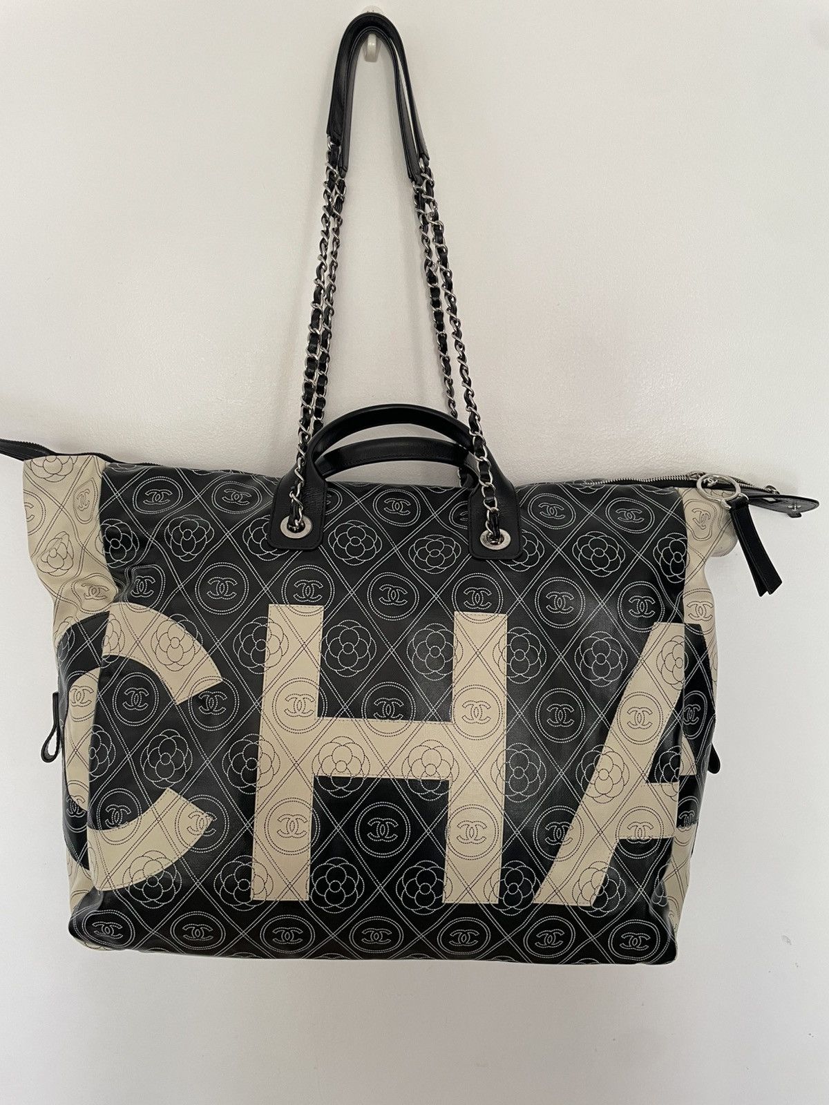 Chanel CHANEL MAXI BAG. DEAUVILLE. CC LOGO Size ONE SIZE - 1 Thumbnail