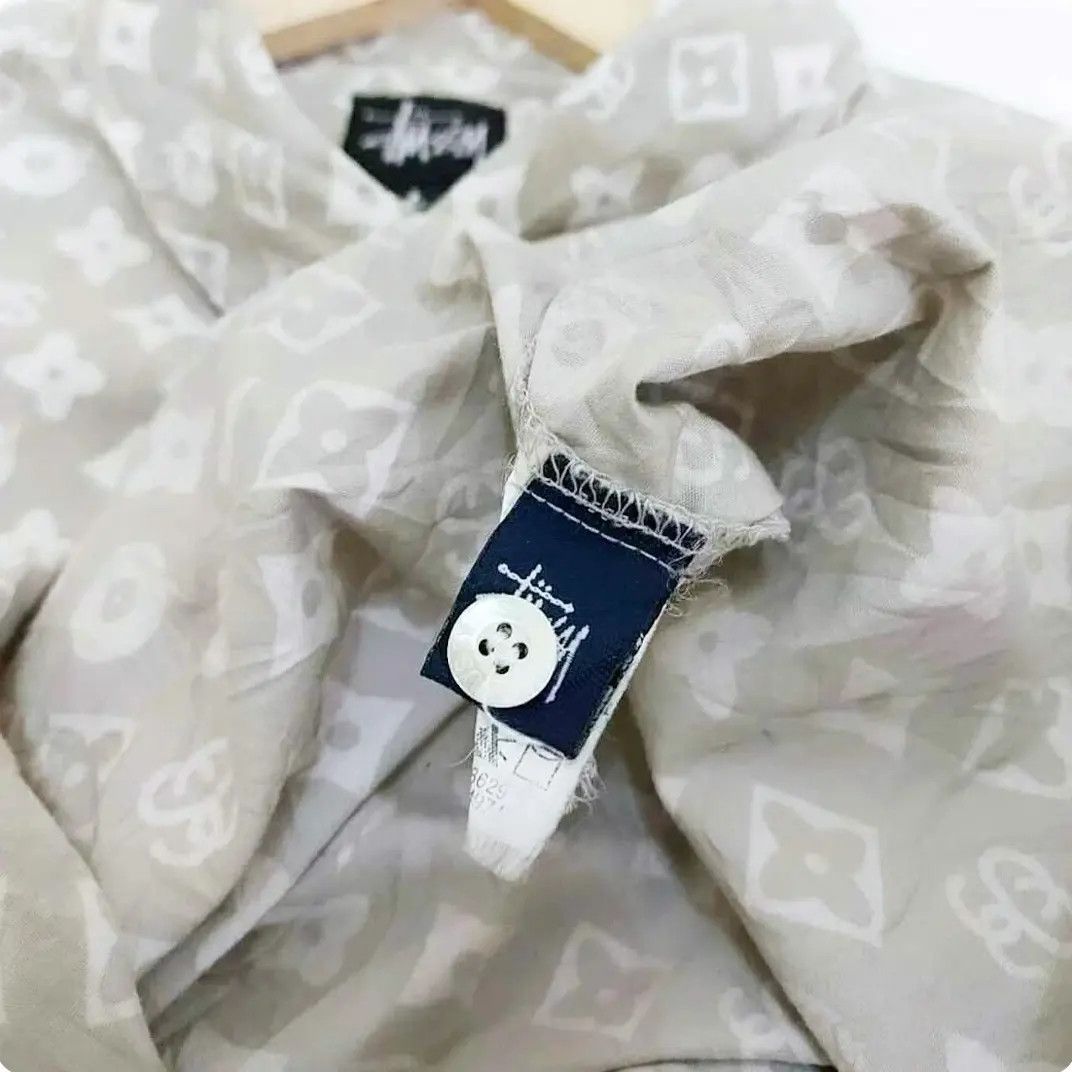 Stussy × Vintage Vintage 90's Stussy LV Monogram Button Shirt Size US XL / EU 56 / 4 - 4 Thumbnail