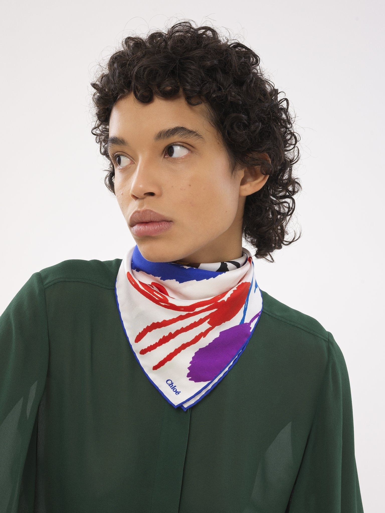 Chloe o1loc1c1024 Size: OS / Carre Scarf Ester Print in Ivory Size ONE SIZE - 3 Thumbnail