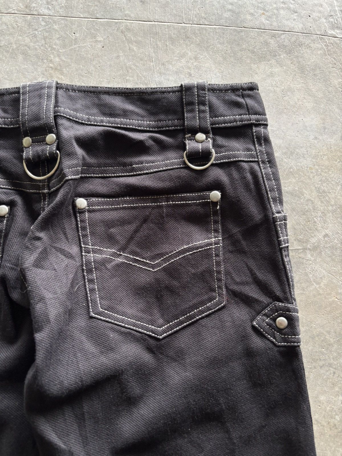 20471120 bondage algonquins seditionaries gothic style jeans Size US 27 - 15 Thumbnail