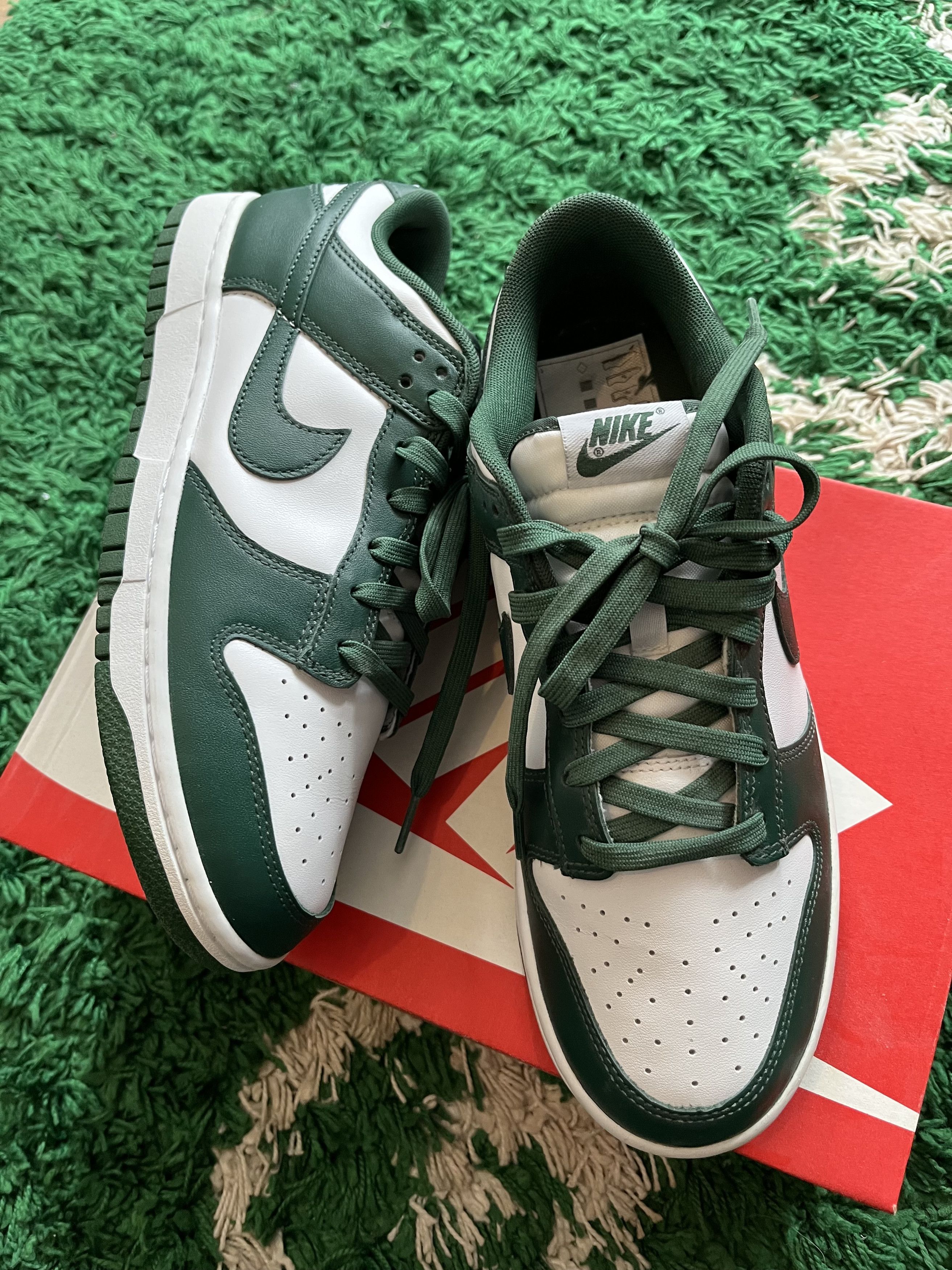 Nike SB Nike sb dunk olive green Size US 10 / EU 43 - 4 Thumbnail