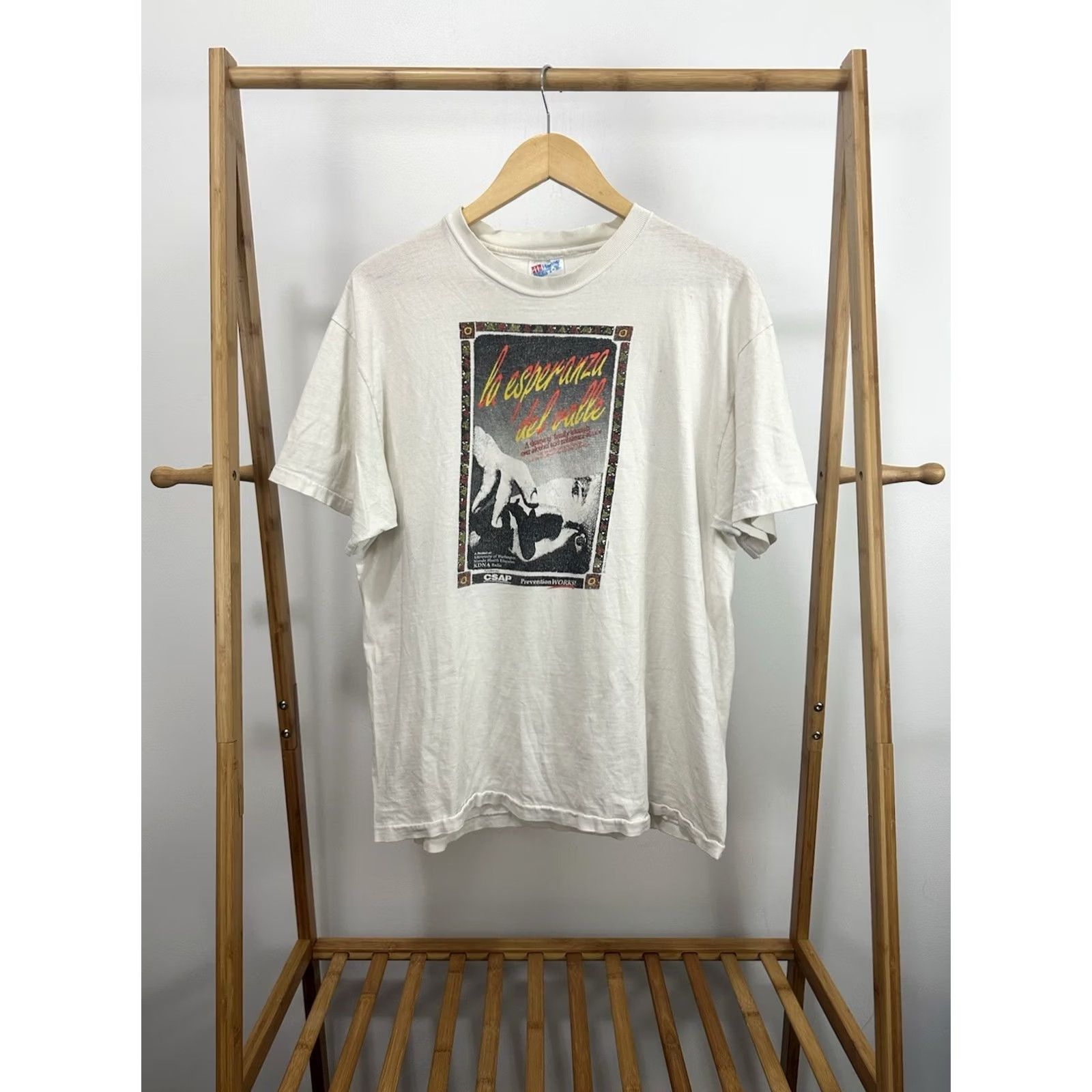 Hanes VTG 90s Hanes T-Shirt White XL Short Sleeve Mens Drug Alcohol Recovery CSAP Drug Addiction sobriety NA NA Alcohol Anonymous Narcotics Anonymous We Size US L / EU 52-54 / 3 - 2 Thumbnail