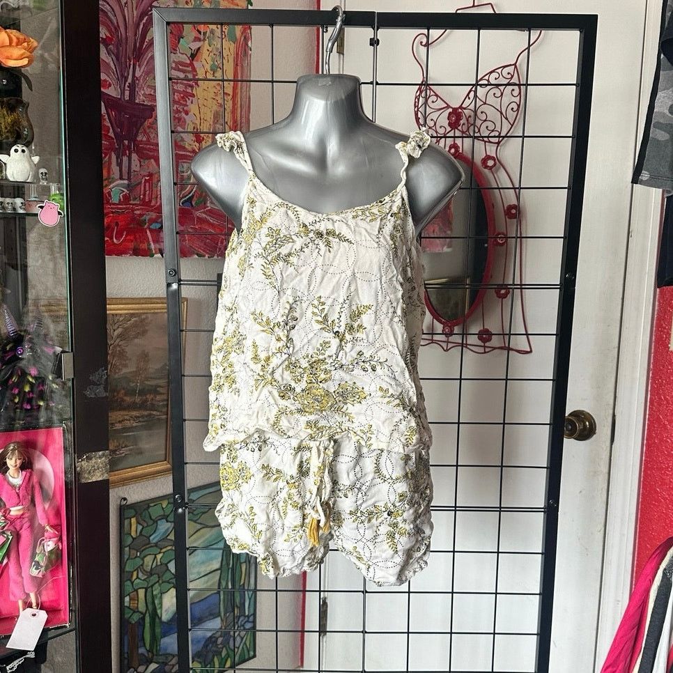 Other world market yellow and white floral pajama set Size ONE SIZE - 1 Thumbnail