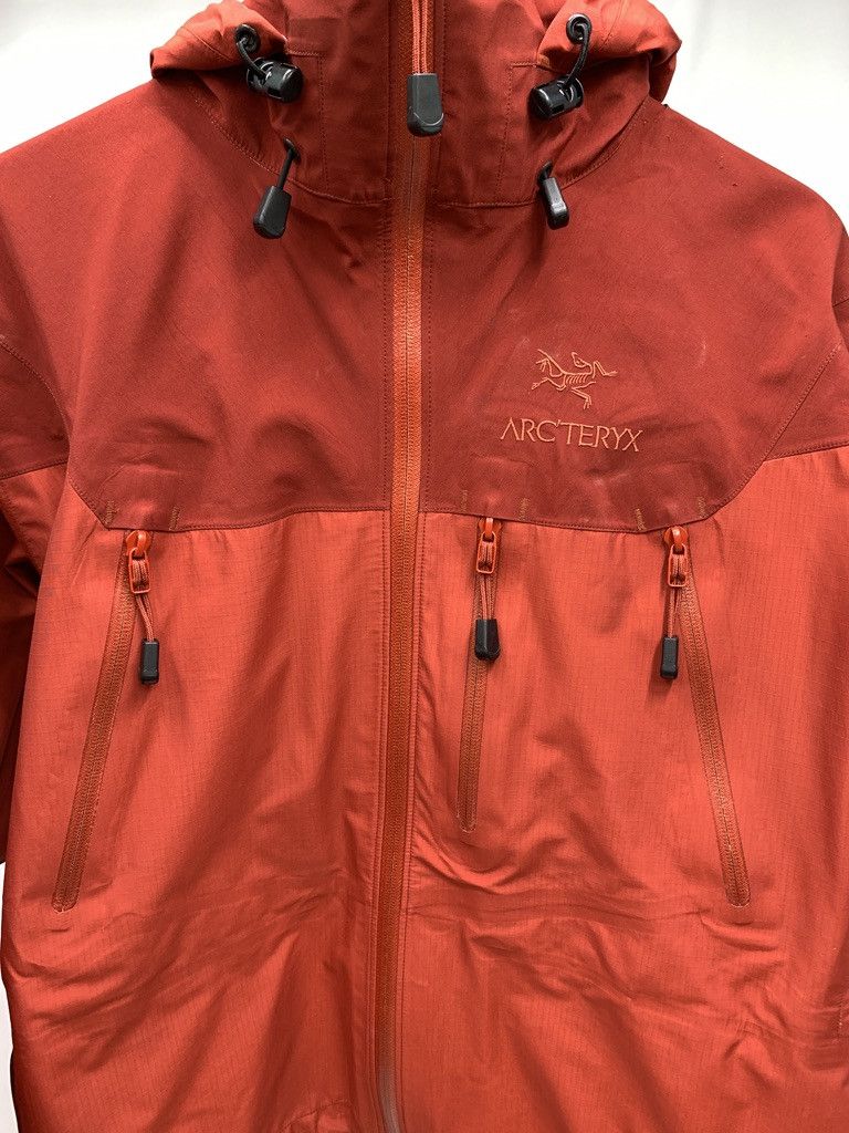Arc'teryx ARCTERYX Theta SV Vintage 2004 Gore Tex XCR Jacket Size S / US 4 / IT 40 - 3 Thumbnail