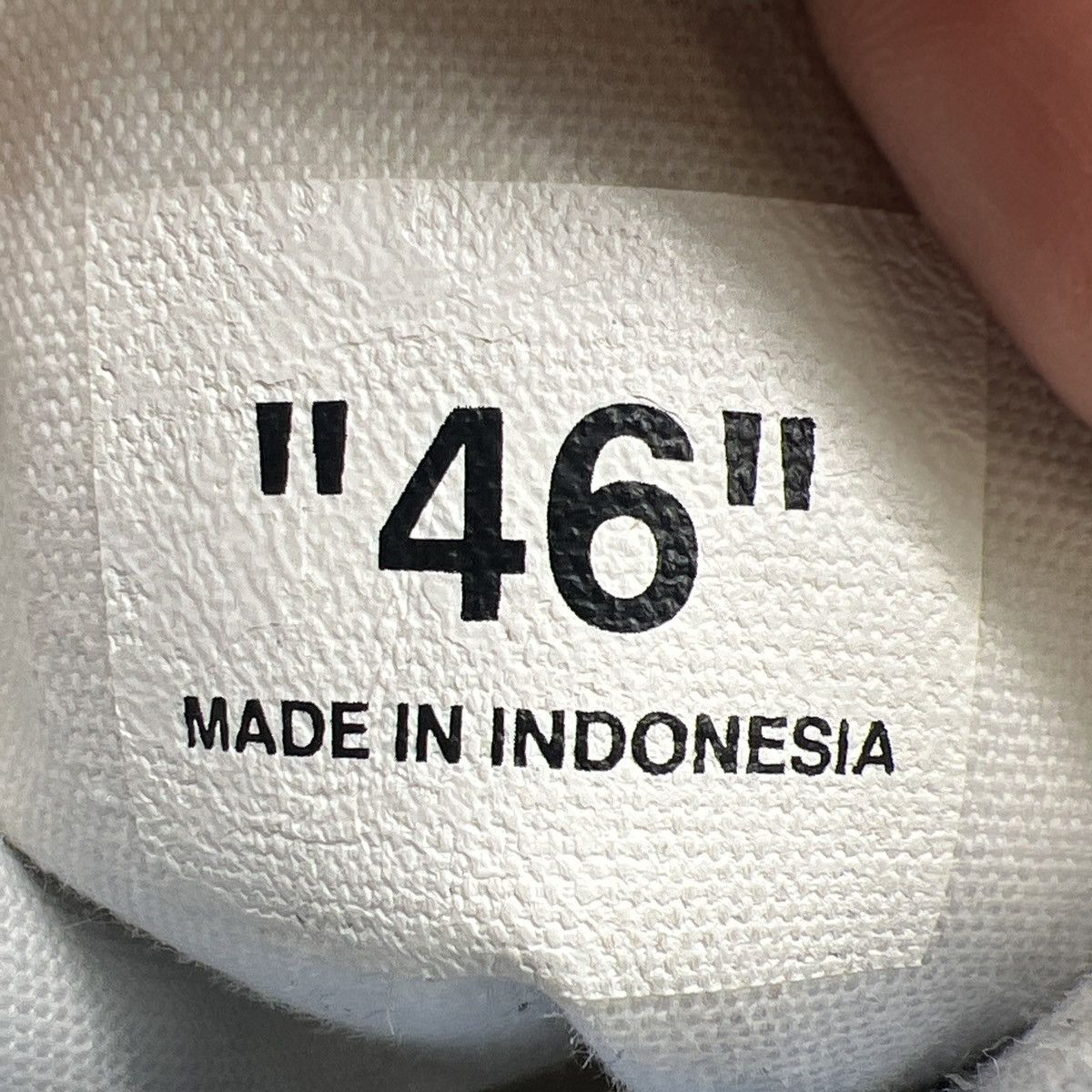 Off-White Off white vulc sneaker mid white burgundy Size US 12 / EU 45 - 7 Thumbnail