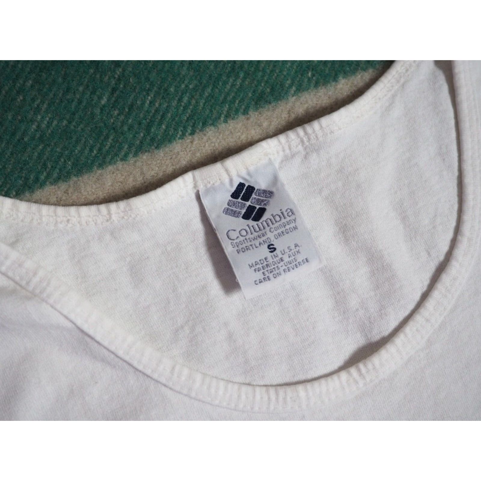 Vintage VINTAGE Columbia Outdoor Art Hiking White Tank Top Shirt Unisex S 1990s USA Made EUC Size US S / EU 44-46 / 1 - 5 Thumbnail