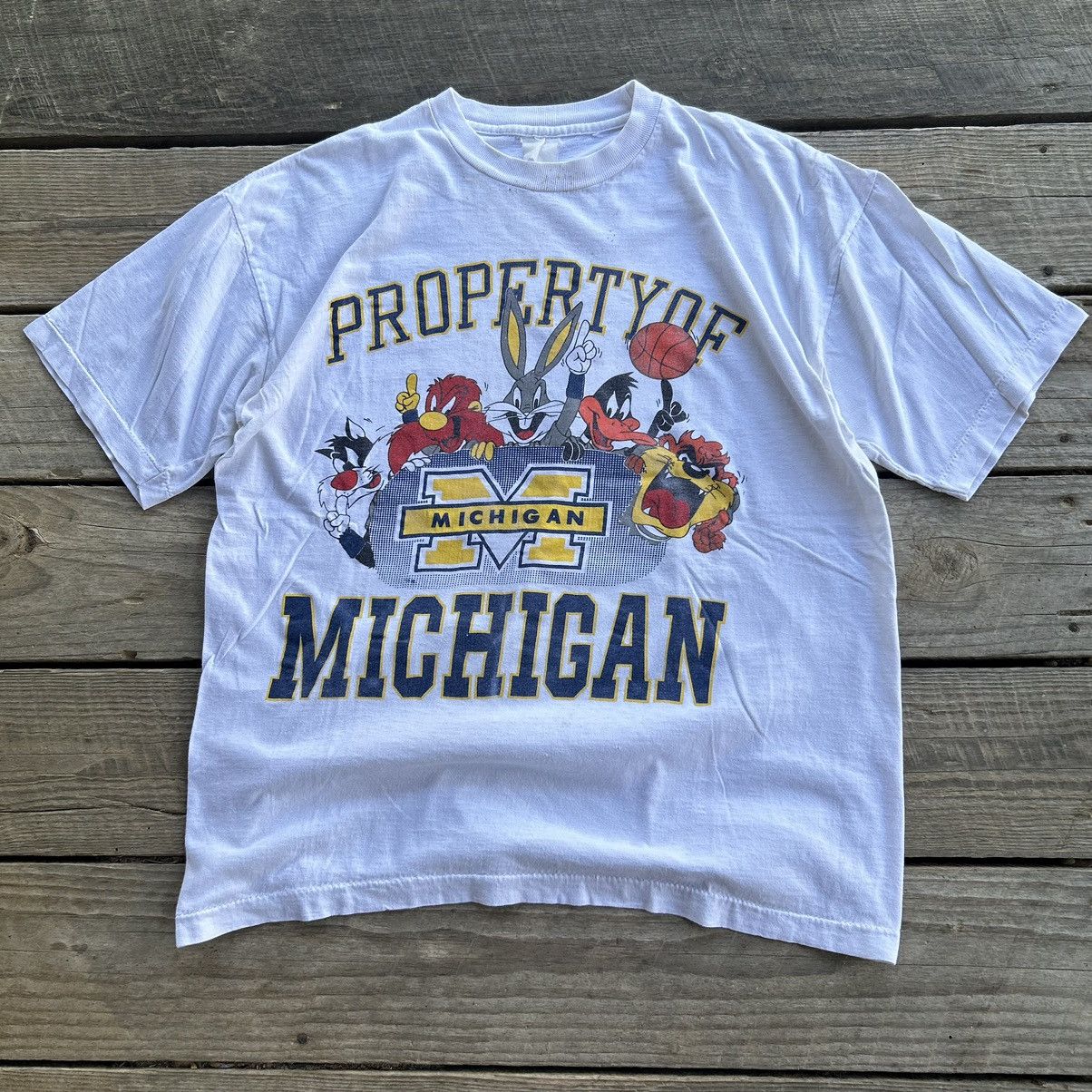 Vintage 90s Looney Tunes Michigan Wolverines College T Shirt