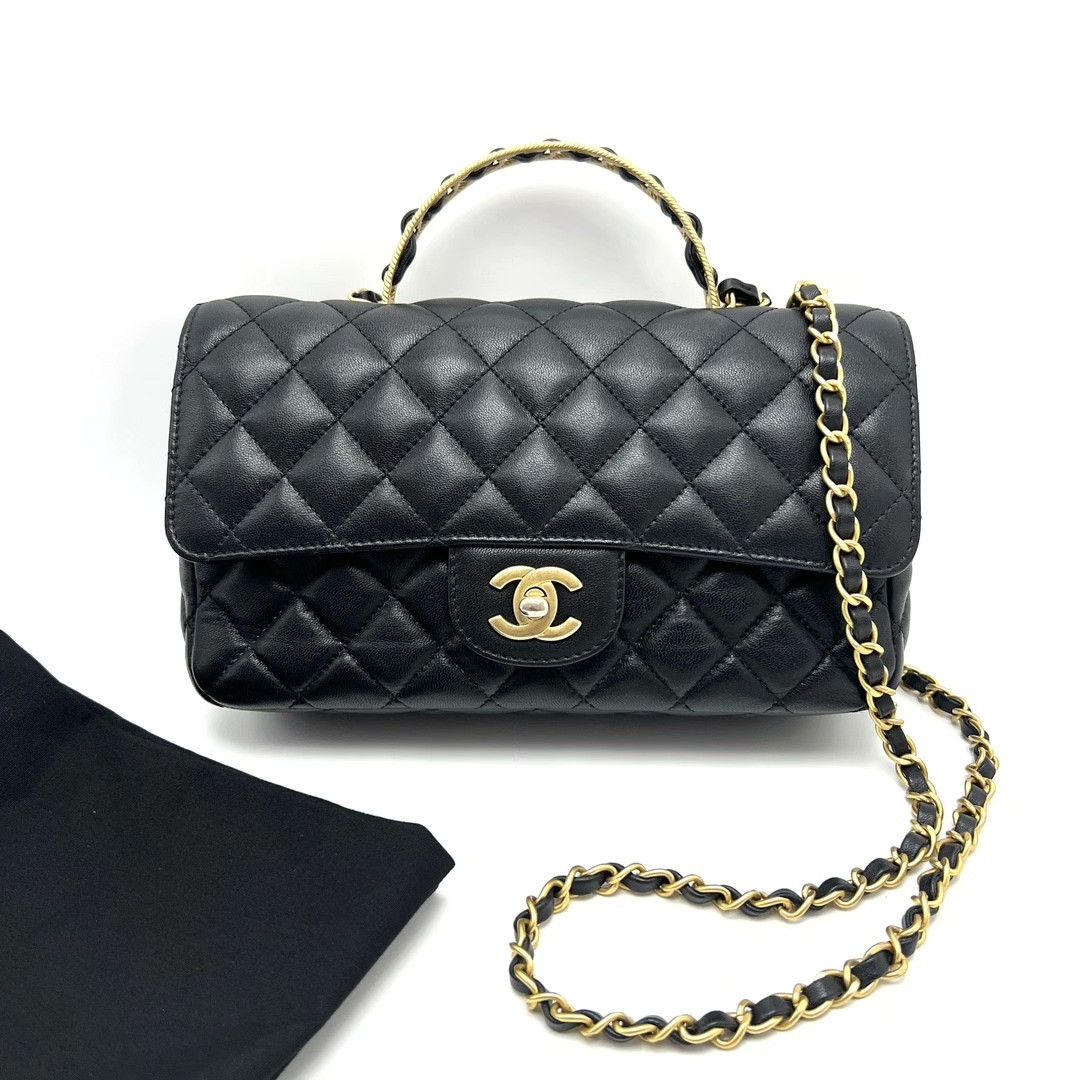 Chanel Pre-loved Bag Very good condition Size ONE SIZE - 1 Thumbnail