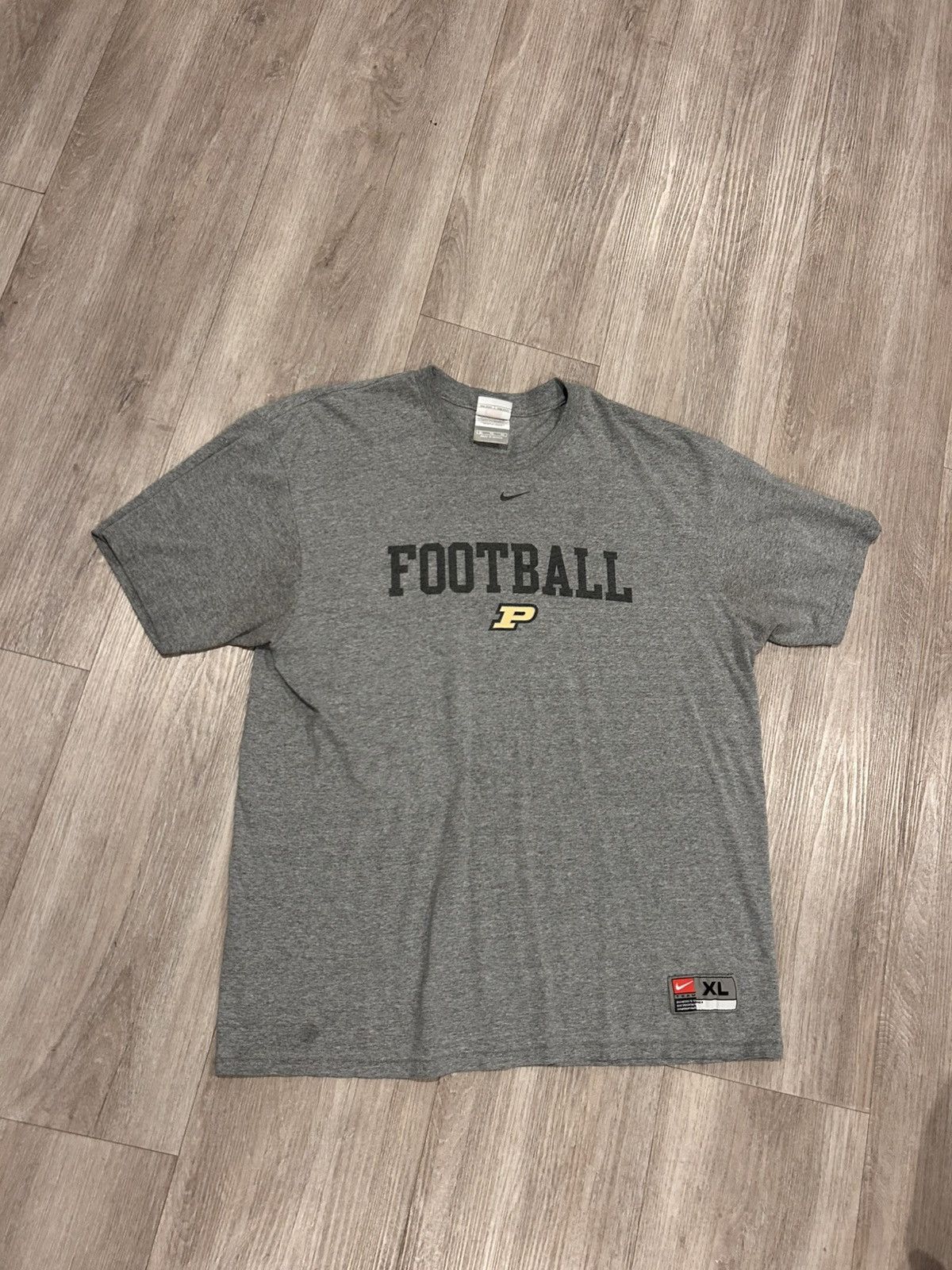 Nike Vintage Single Swoosh Nike T shirt Size US XL / EU 56 / 4 - 1 Thumbnail