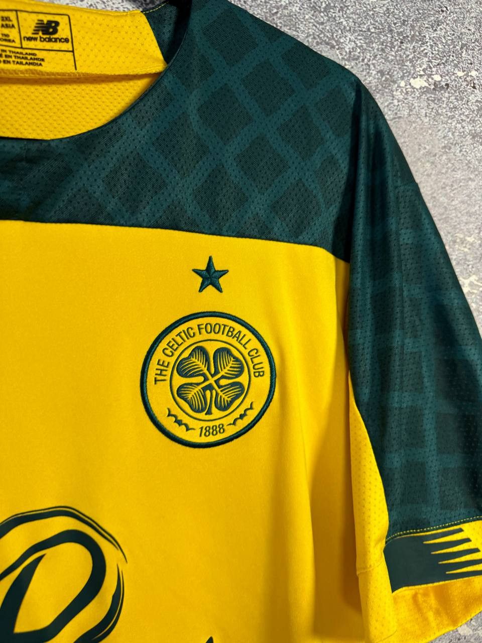 New Balance × Vintage Vintage Celtic 2019/20 New Balance Soccer Jersey Size US XL / EU 56 / 4 - 8 Thumbnail