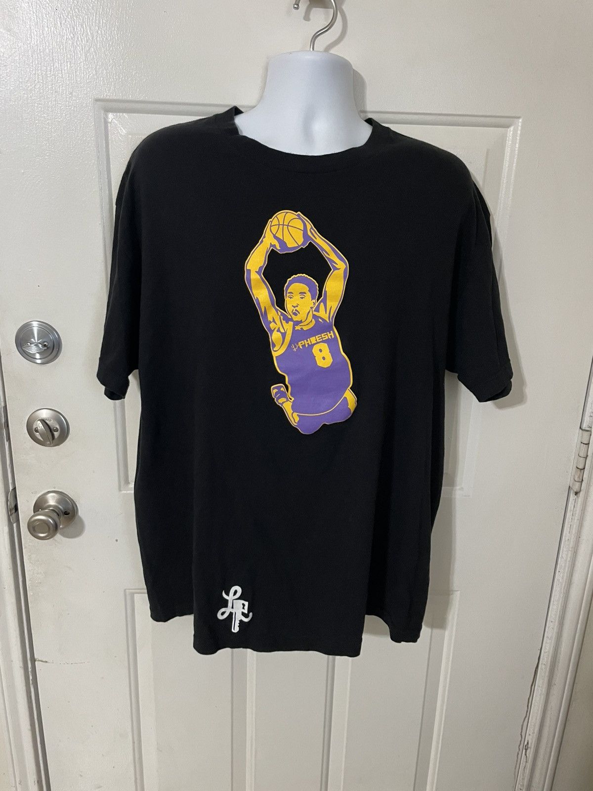 NBA × Nike LePhresh Afro Kobe # 8 graphic tee Size US XL / EU 56 / 4 - 1 Thumbnail