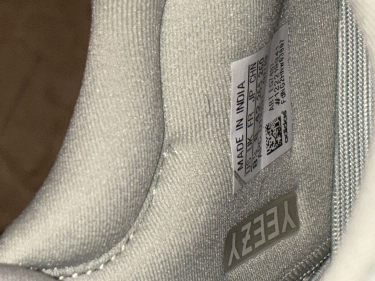 Yeezy Adidas Yeezy Boost 700 Salt Size US 8.5 / EU 41-42 - 8 Thumbnail