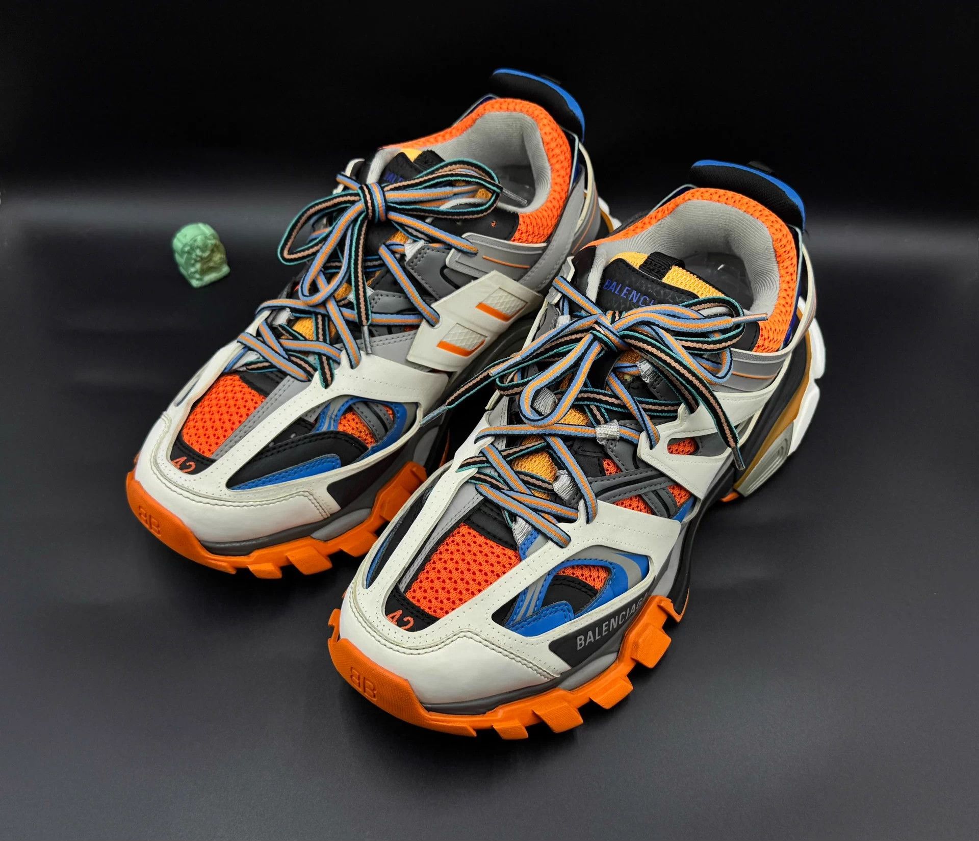 Balenciaga Balenciaga Track 1.0 Lace-up Low Top Men's White Orange Size US 9 / EU 42 - 1 Thumbnail