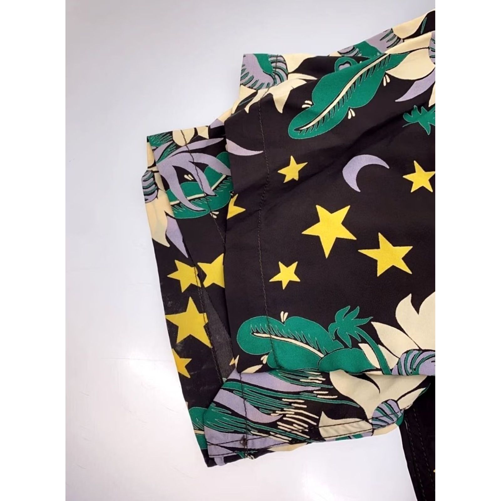 Sun Surf SUN SURF Aloha Shirt Size L Rayon Brown NIGHT BLOOMING CEREUS Men's USED Size US L / EU 52-54 / 3 - 3 Thumbnail