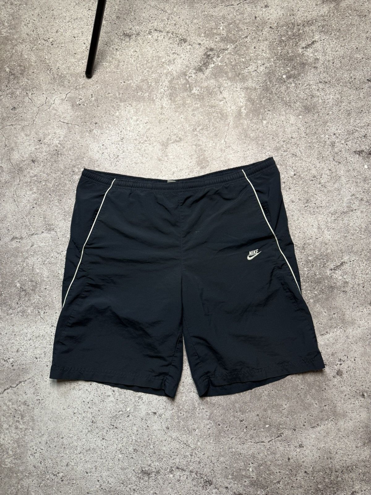 Nike Vintage Nike Nylon Shorts 90s Y2K Size US 33 - 1 Thumbnail