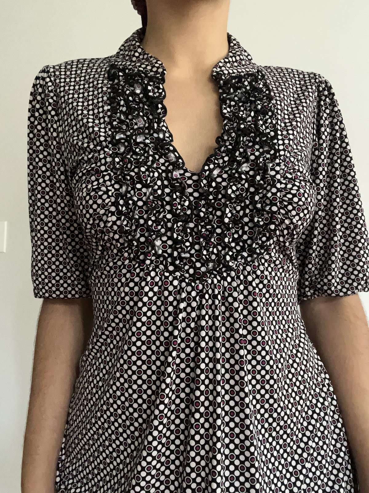 Other Women’s patterned stretchy tight top with frilly neckline Size L / US 10 / IT 46 - 5 Thumbnail