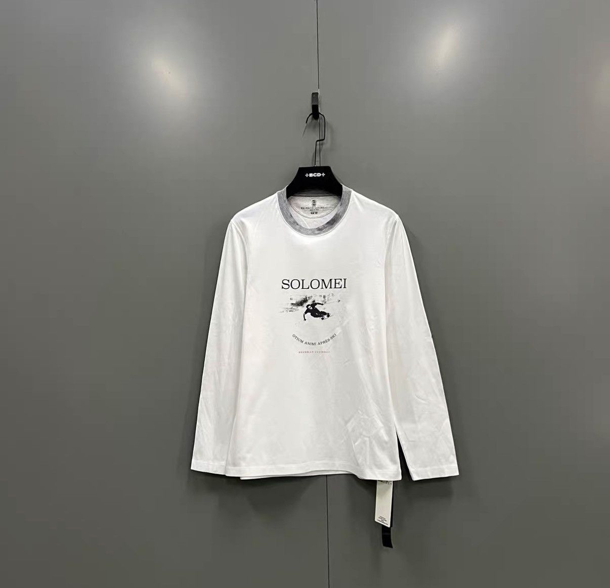 Brunello Cucinelli BRUNELLO CUCINELLI White Long Sleeve with Front Print J41 Size S / US 4 / IT 40 - 1 Thumbnail