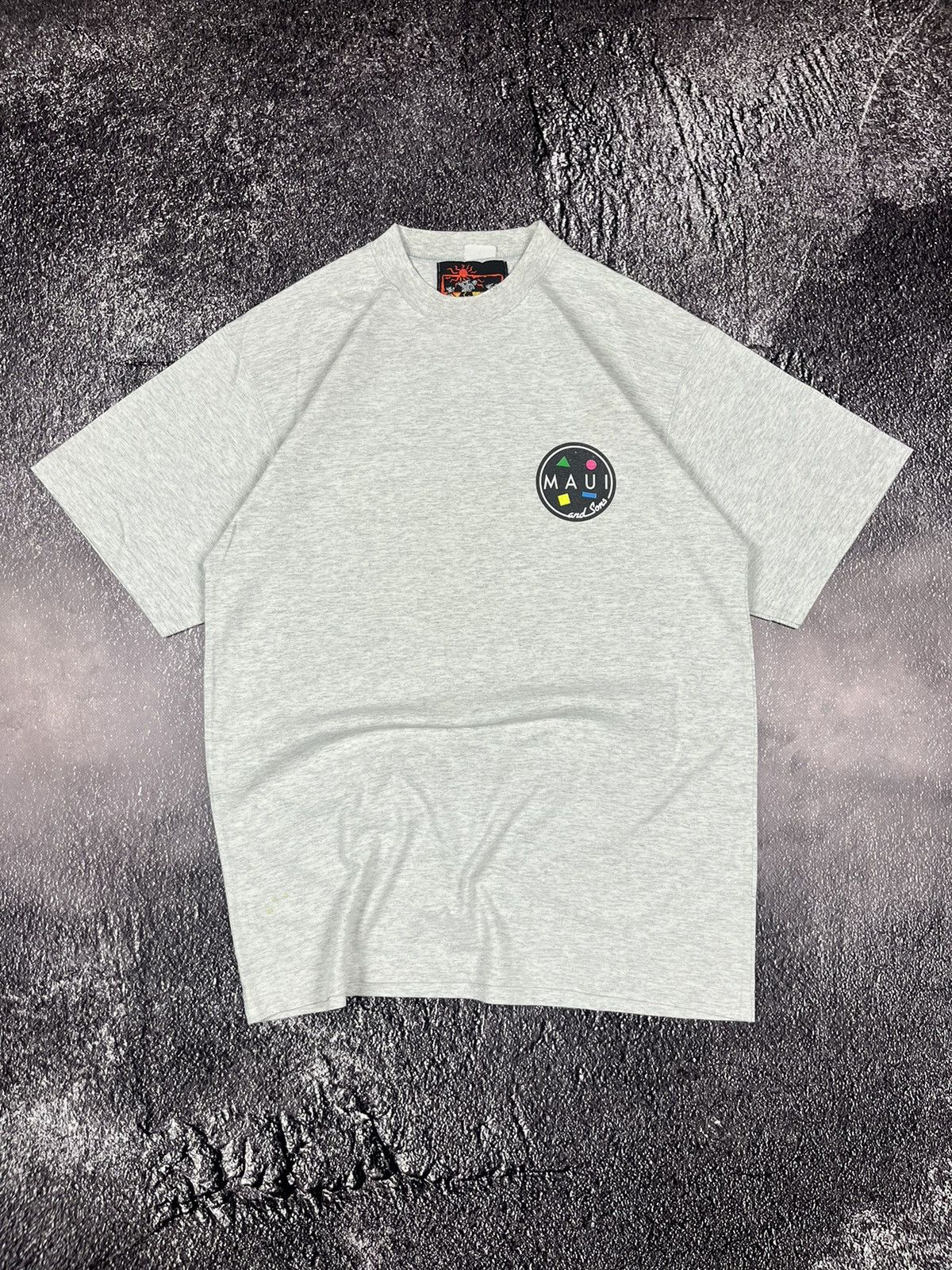 Maui and Sons 90’s Vintage Maui and Sons Shark Big Logo T-Shirt Size US M / EU 48-50 / 2 - 2 Thumbnail