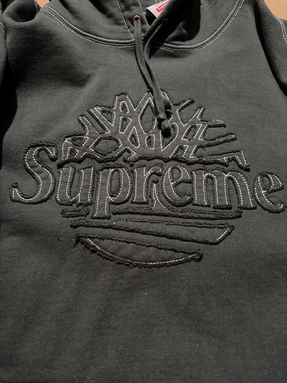 Supreme × Timberland Supreme Timberland Hoodie Green Size US L / EU 52-54 / 3 - 2 Thumbnail