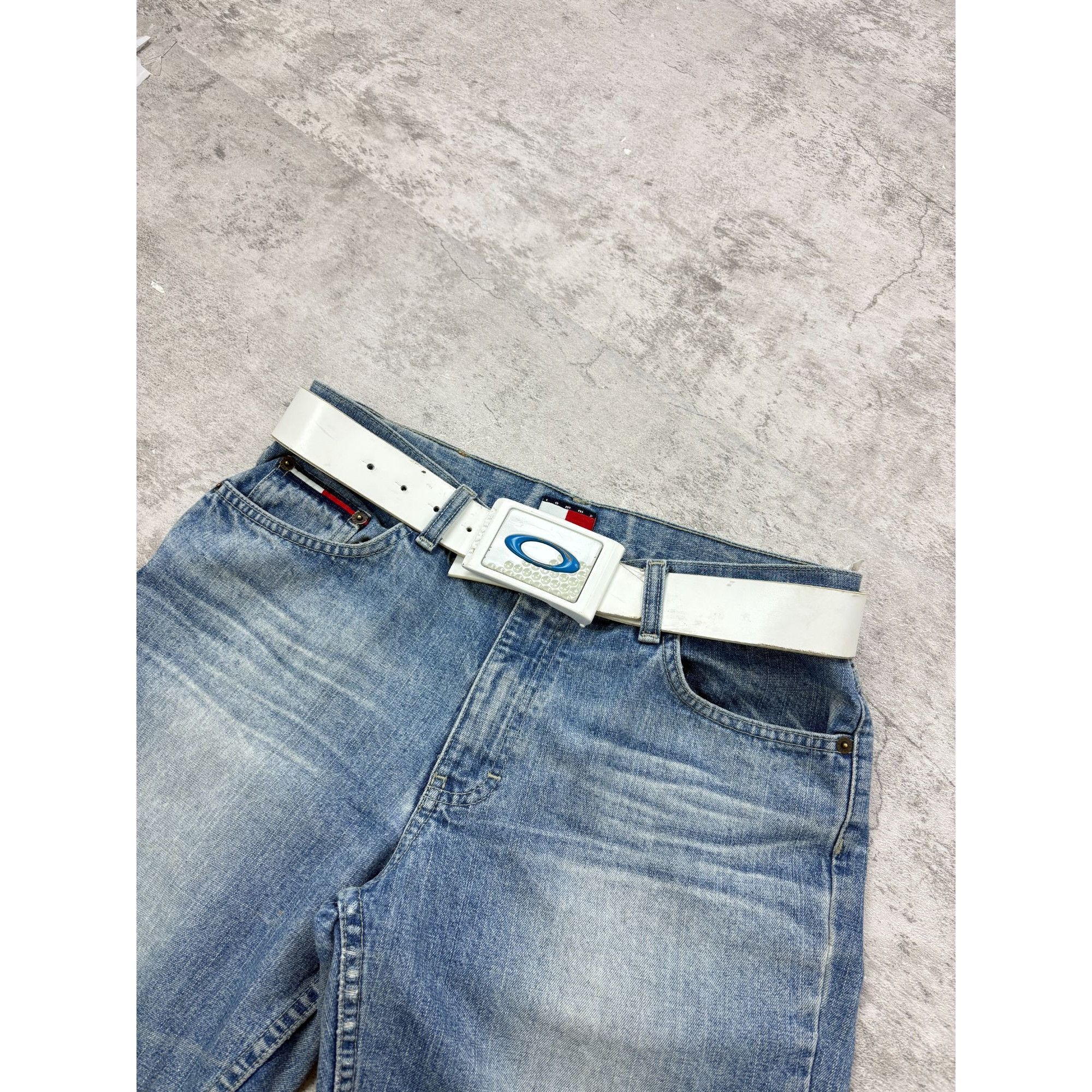 Oakley Y2K Oakley White Belt Size ONE SIZE - 1 Thumbnail
