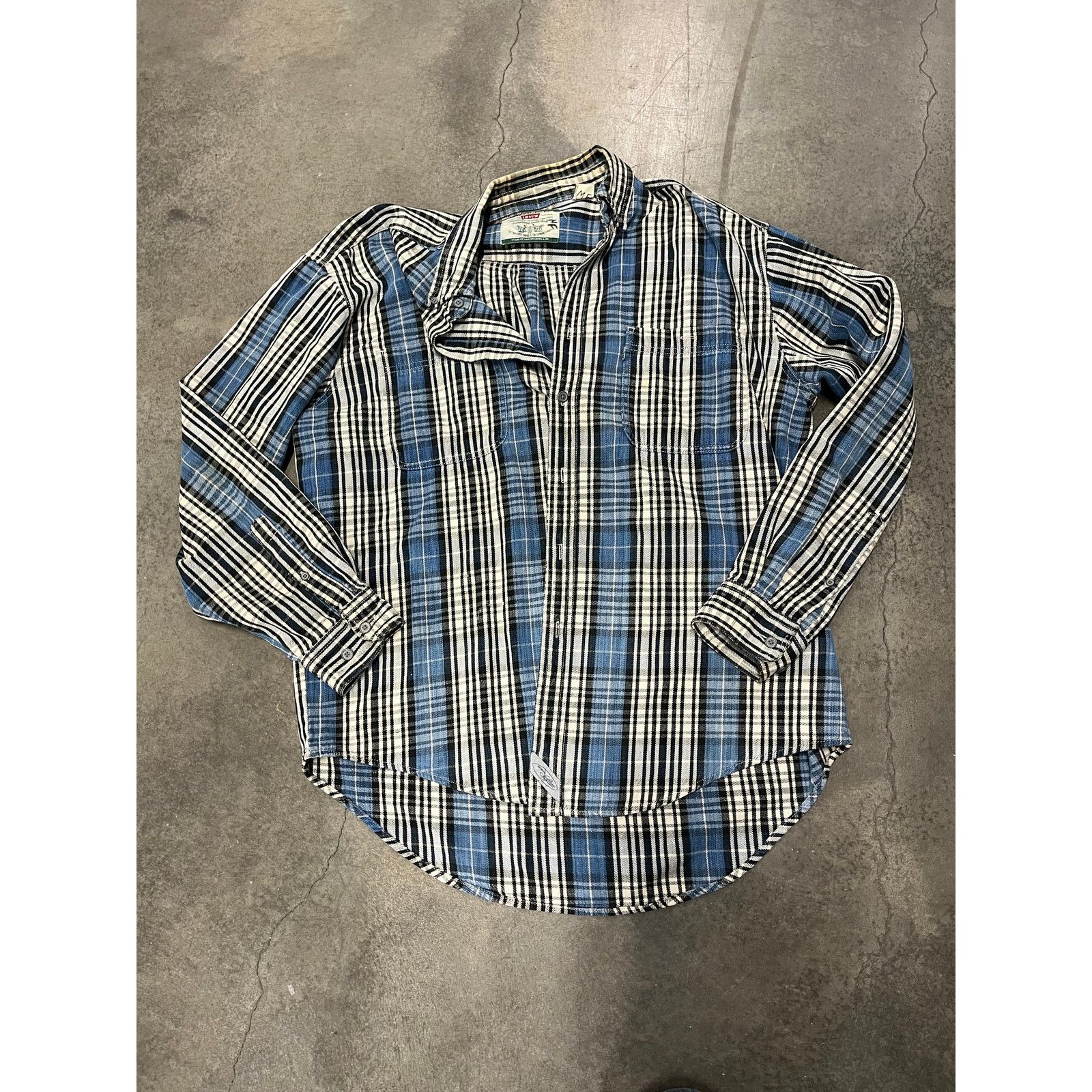 Levi's Vintage Levi's White Tab Long Sleeve Button Up Plaid Flannel Size US L / EU 52-54 / 3 - 1 Thumbnail