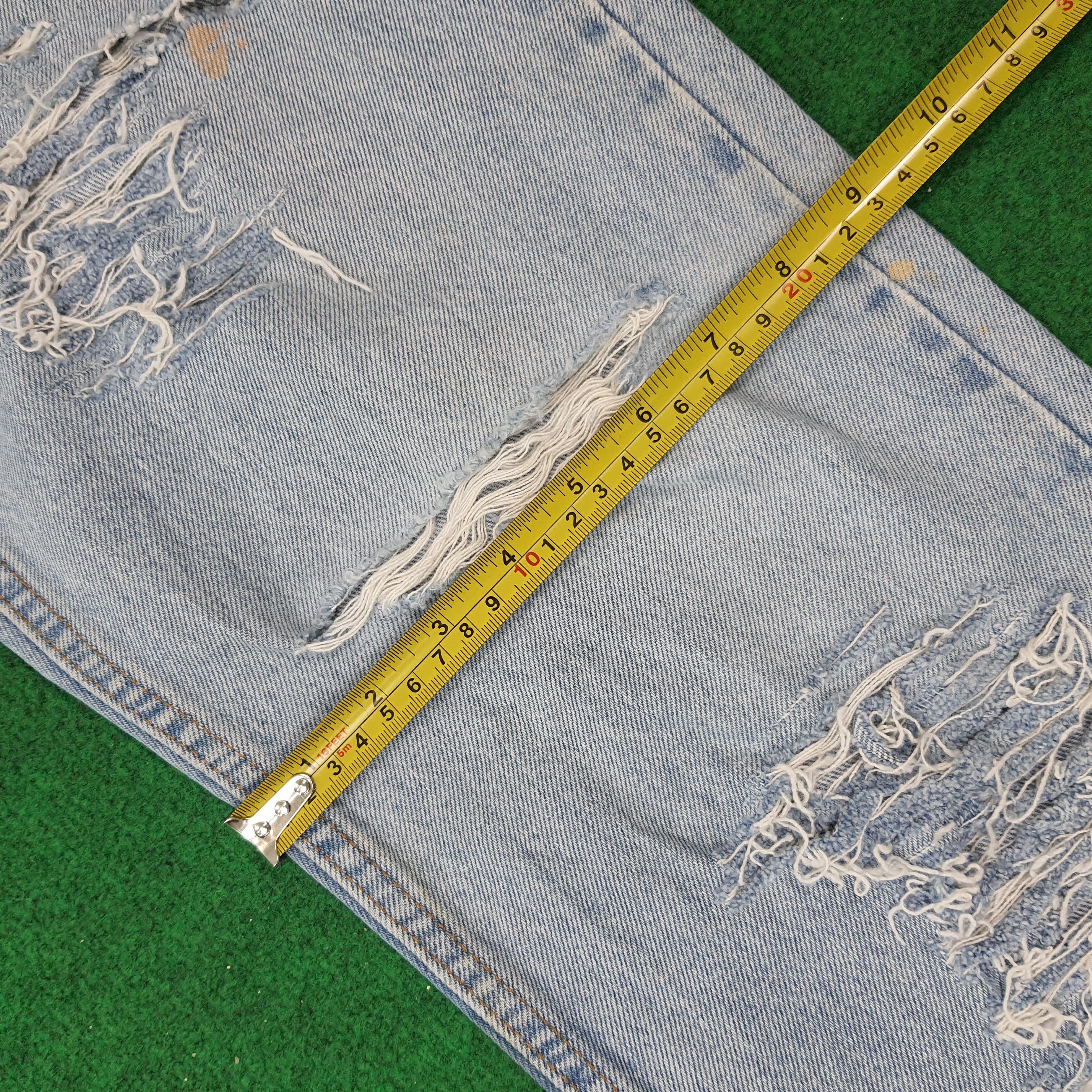 Levi's Vintage Levi's 505 Distressed Jeans C272N28 Size US 32 / EU 48 - 16 Thumbnail