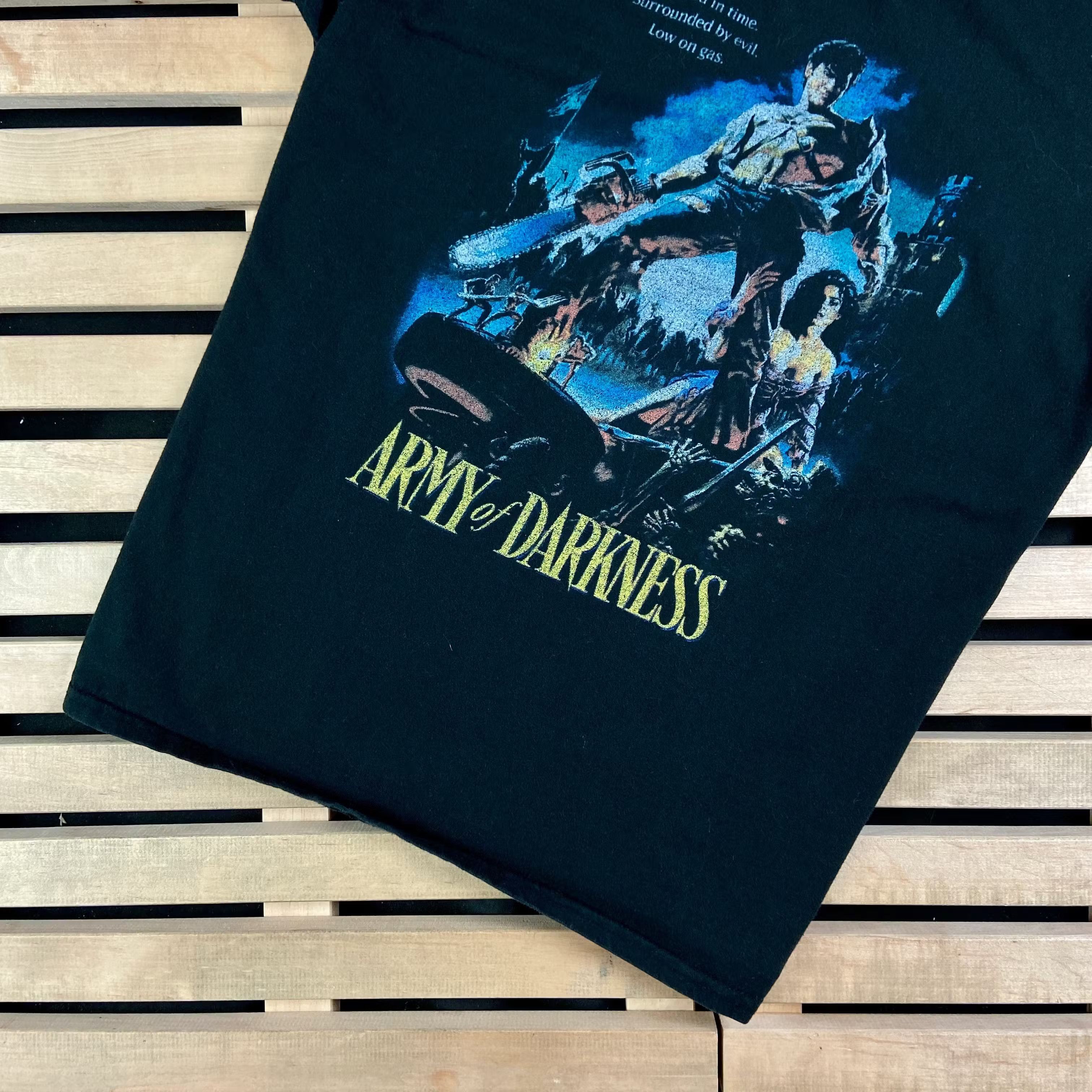 Band Tees Mens Vintage T Shirt Army of Darkness Size XL Size US XL / EU 56 / 4 - 3 Thumbnail