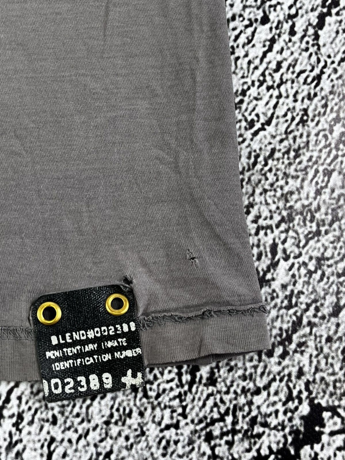 Vintage Vintage Y2K Japanese faded big logo patchwork t shirt M Size US M / EU 48-50 / 2 - 5 Thumbnail