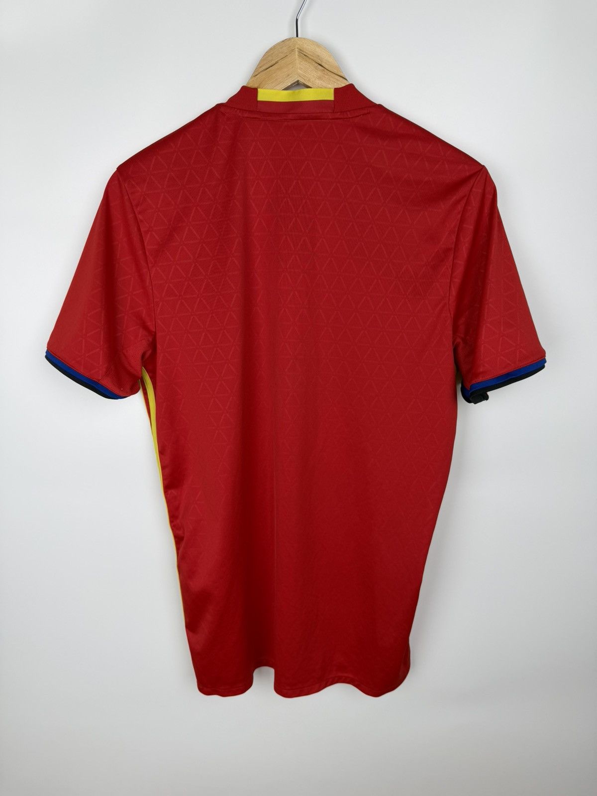 Adidas Adidas Spain 2015 football jersey Size US M / EU 48-50 / 2 - 10 Thumbnail