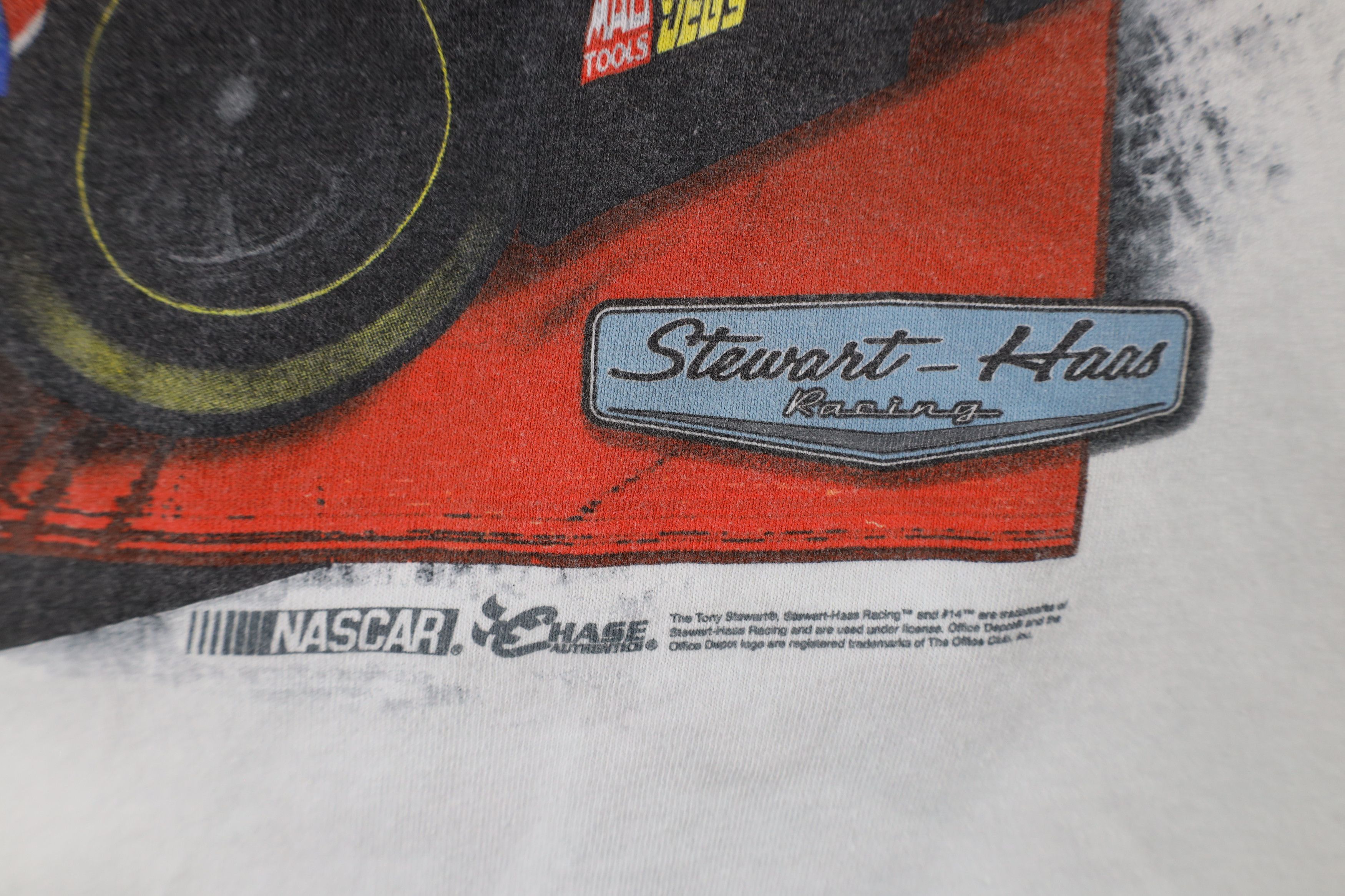 Vintage Vintage NASCAR Stewart Racing Short Sleeve T-Shirt White Size US XXL / EU 58 / 5 - 7 Thumbnail