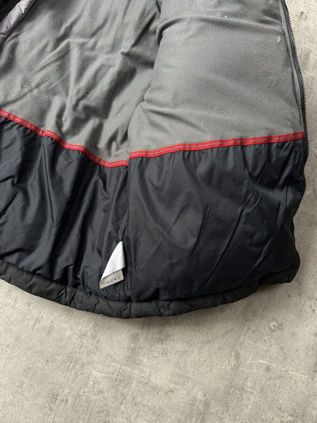 Nike Vintage Nike Goose Down Puffer Jacket Size XL Size US XL / EU 56 / 4 - 10 Thumbnail