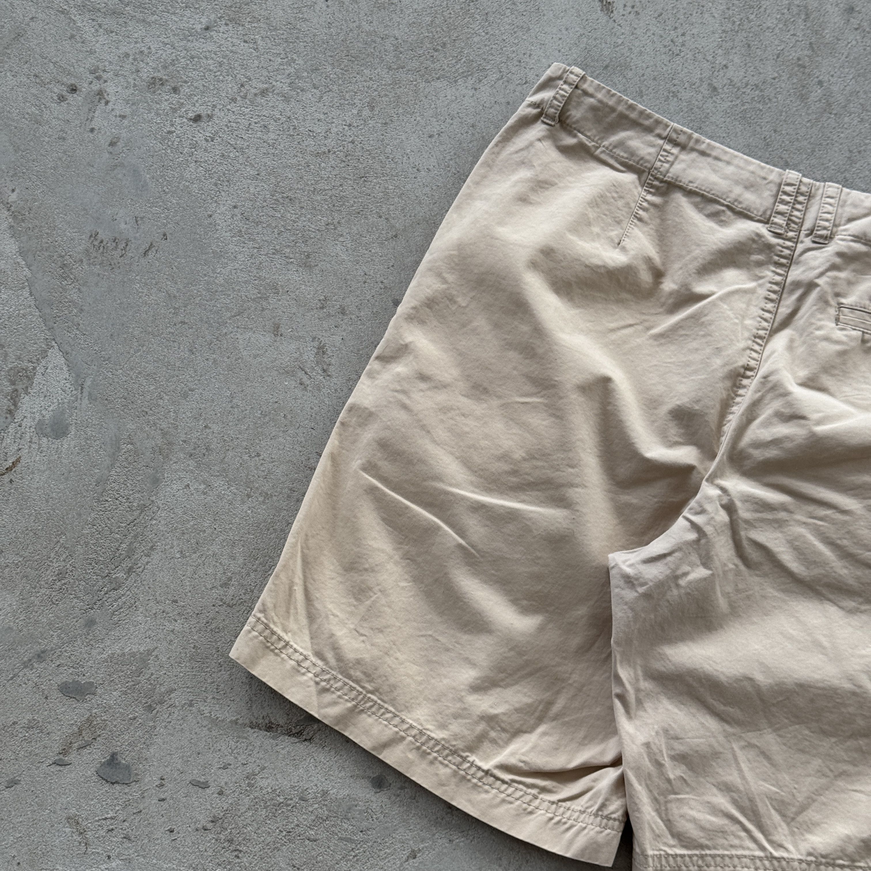 Fred Perry Vintage Fred Perry Beige Chino Shorts Tartan Lining Size 32 Size US 32 / EU 48 - 4 Thumbnail