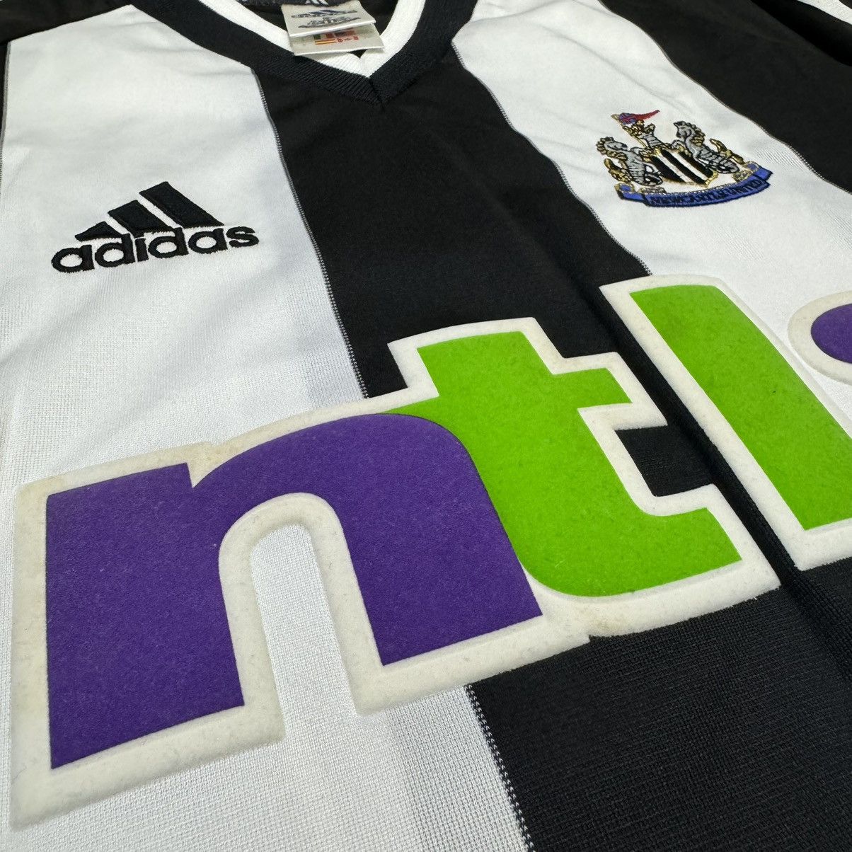 Adidas Newcastle United 02/03 home shirt #9 Shearer Size US S / EU 44-46 / 1 - 4 Thumbnail