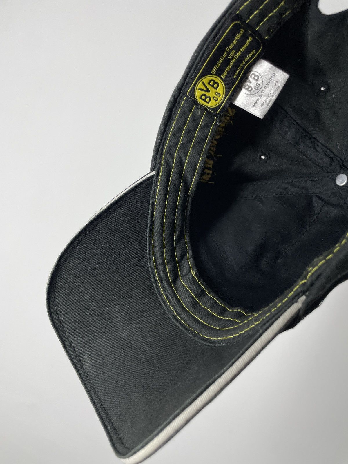 Other Vintage Faded BVB Big logo Embroidered Dortmund Cap Size ONE SIZE - 14 Thumbnail