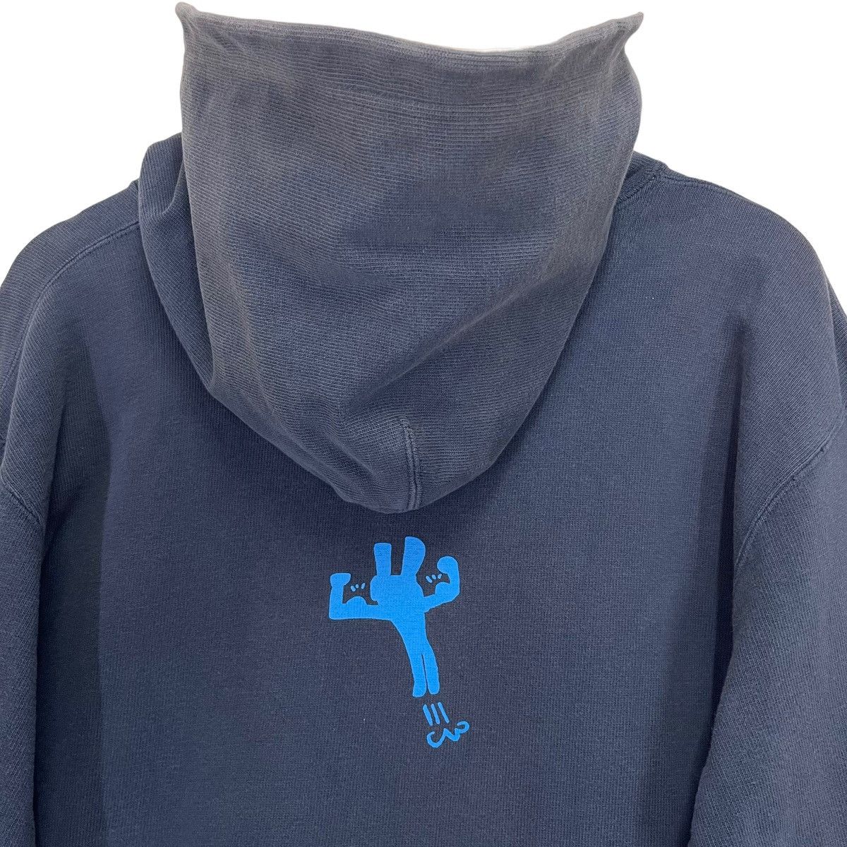 Other Vintage 90s Mischievous Blue Rabbit Big Logo Hoodies Size US L / EU 52-54 / 3 - 10 Thumbnail