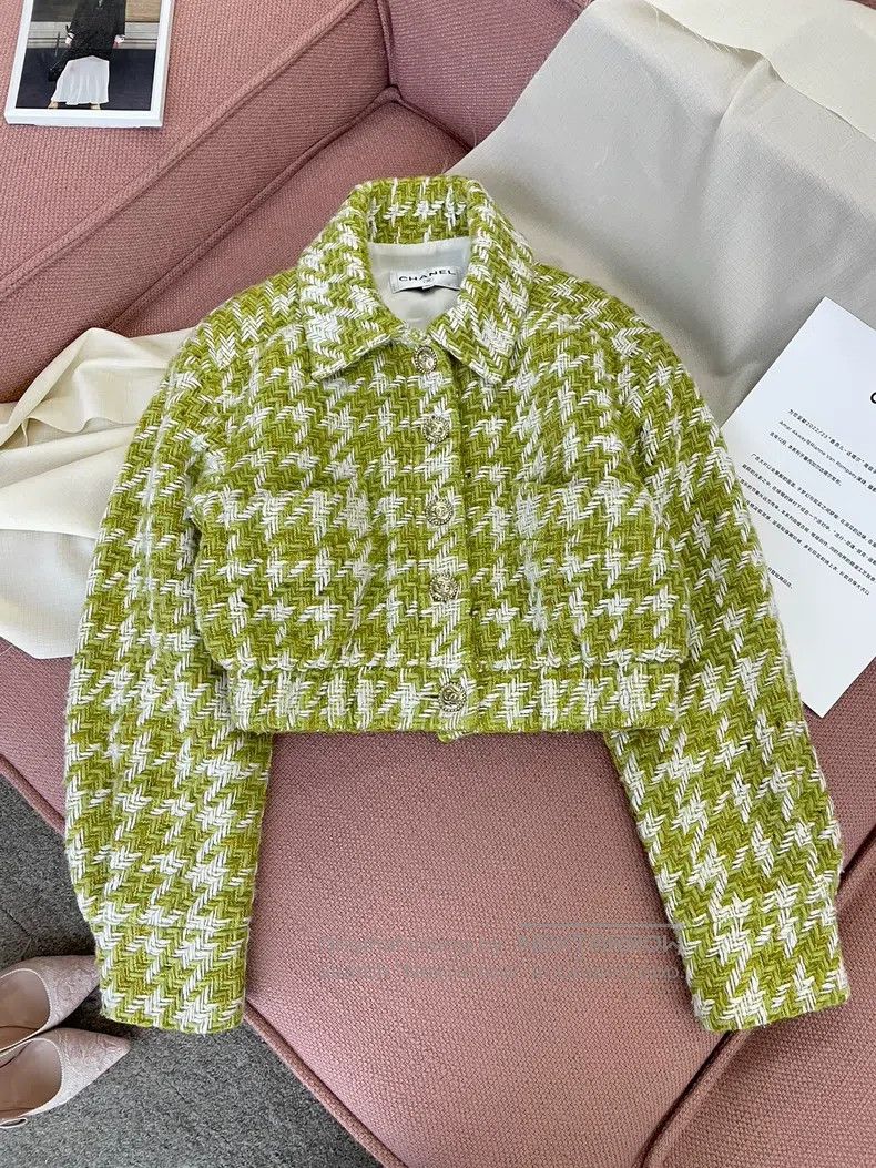 Chanel Chanel 22B grass green plaid woven jacket Size XS / US 0-2 / IT 36-38 - 1 Thumbnail