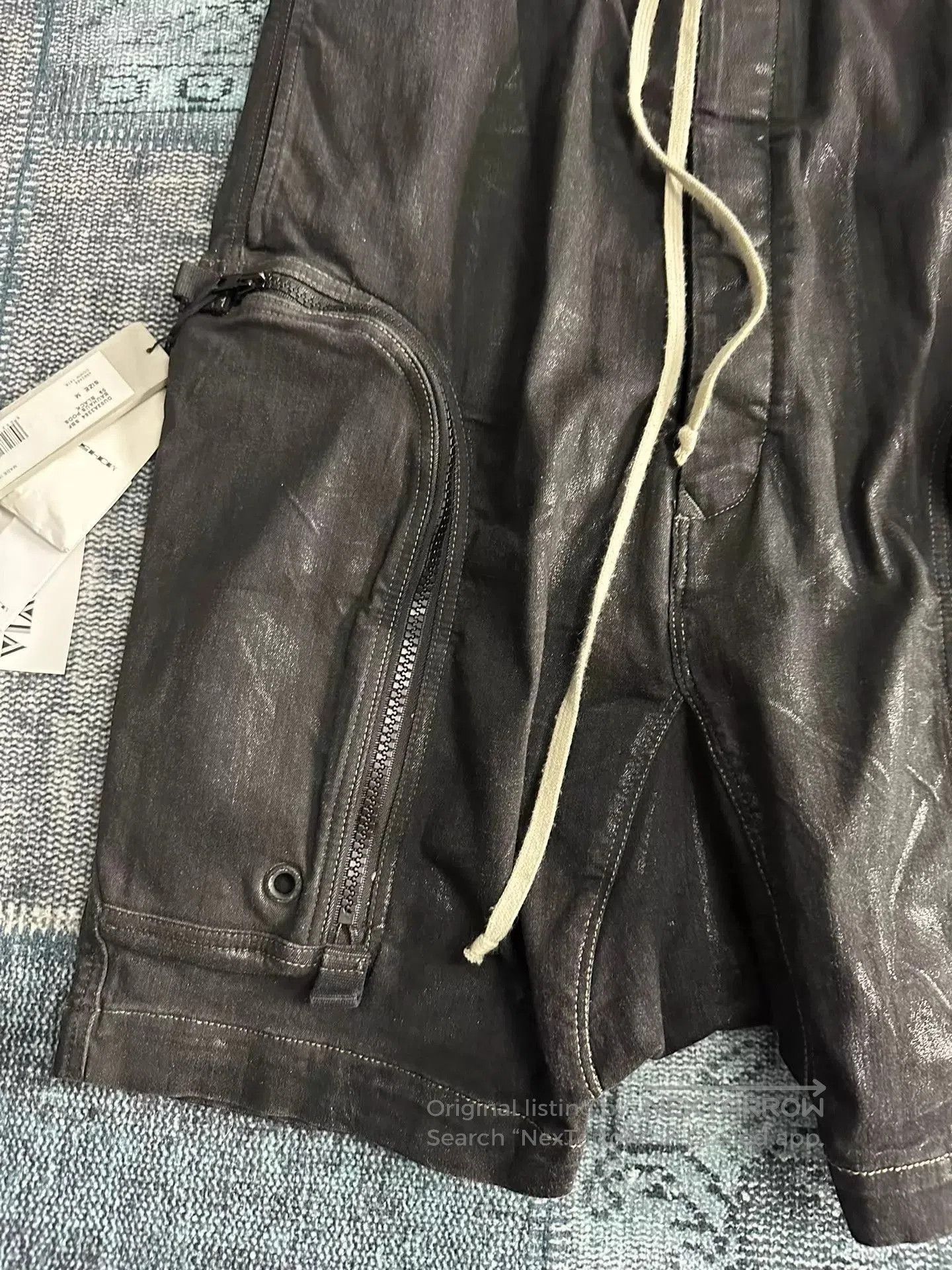 Rick Owens Black Cargo Shorts with Drawstring and Pockets. Size US 32 / EU 48 - 2 Thumbnail