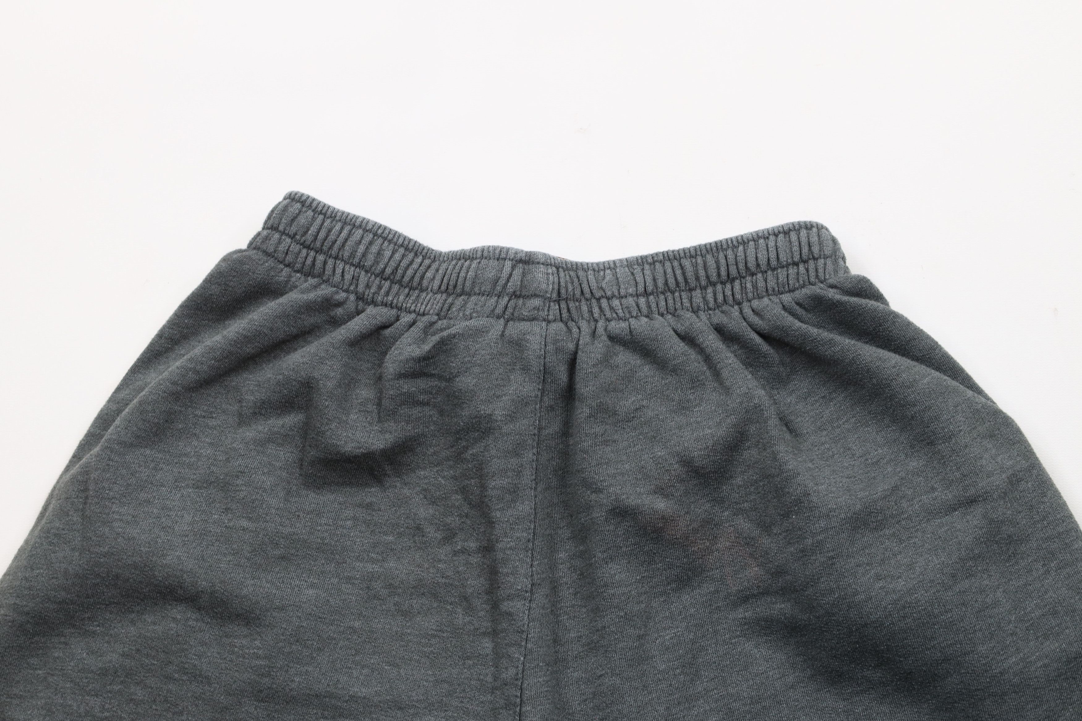 Spalding × Vintage Vintage 90s Spalding Spell Out Above Knee Sweatpants Shorts Size US 32 / EU 48 - 9 Thumbnail