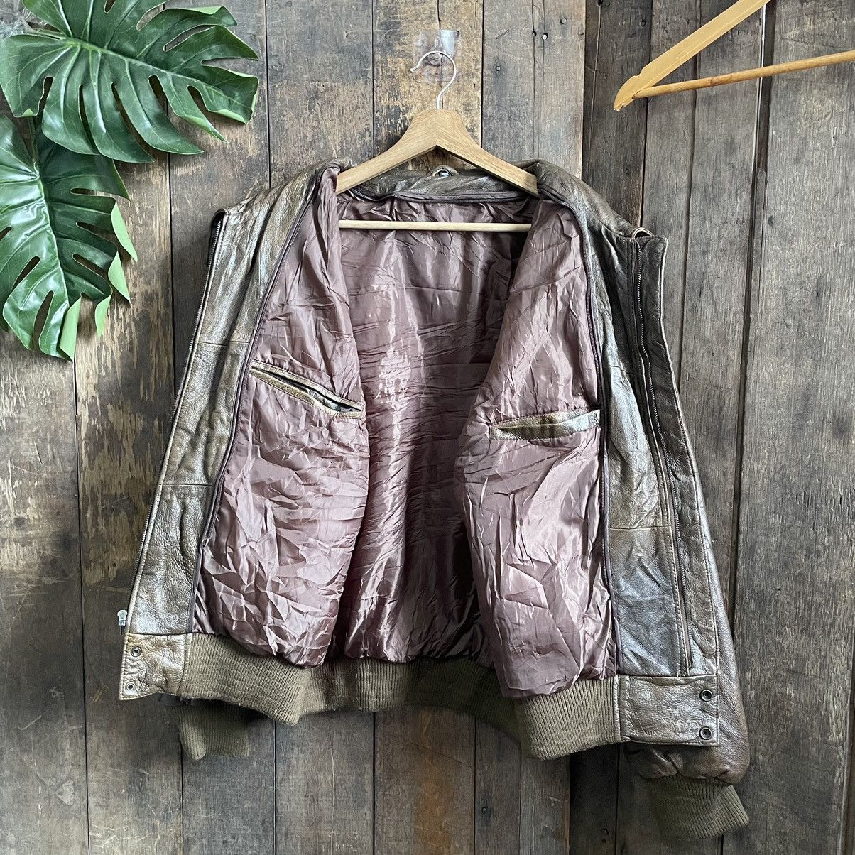 Vintage Vintage Leather Bomber Jacket Size US XL / EU 56 / 4 - 2 Thumbnail