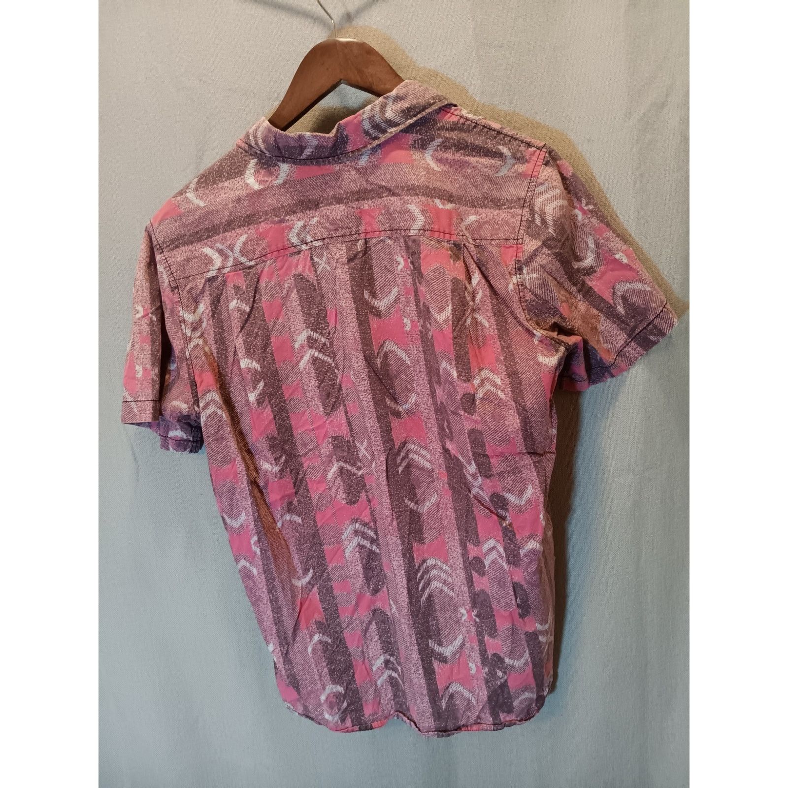 Modern Amusement Modern Amusement Men’s Geometric Pattern Button-Up Shirt M Size US M / EU 48-50 / 2 - 2 Thumbnail