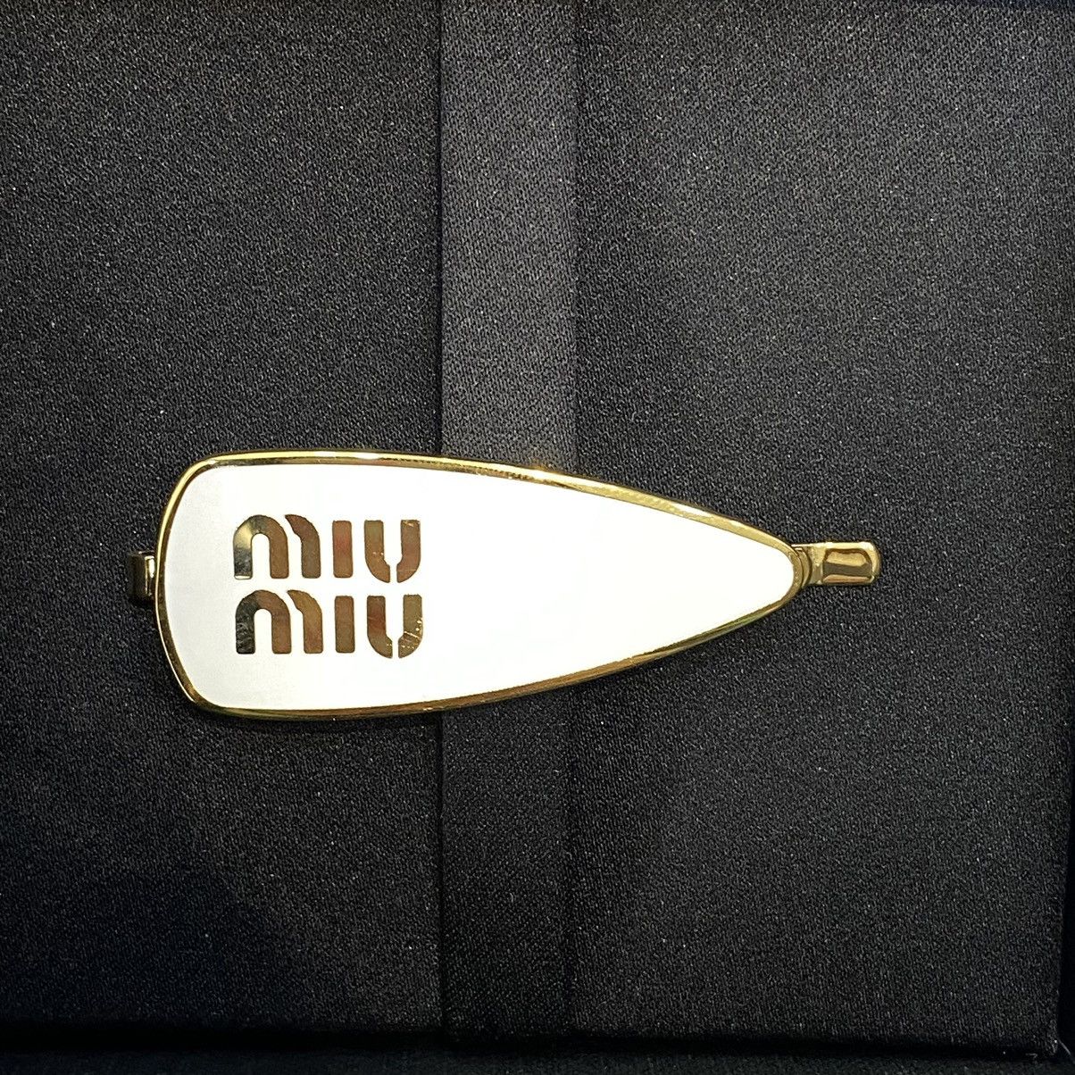 Miu Miu MIU MIU Enameled Metal Hair Clip WHITE Size ONE SIZE - 2 Thumbnail