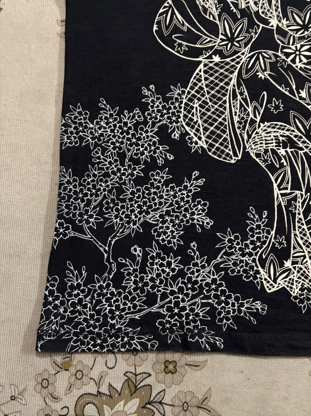 Japanese Brand Vintage Japanese Brand Sukajan Full Print Tee Size US L / EU 52-54 / 3 - 4 Thumbnail