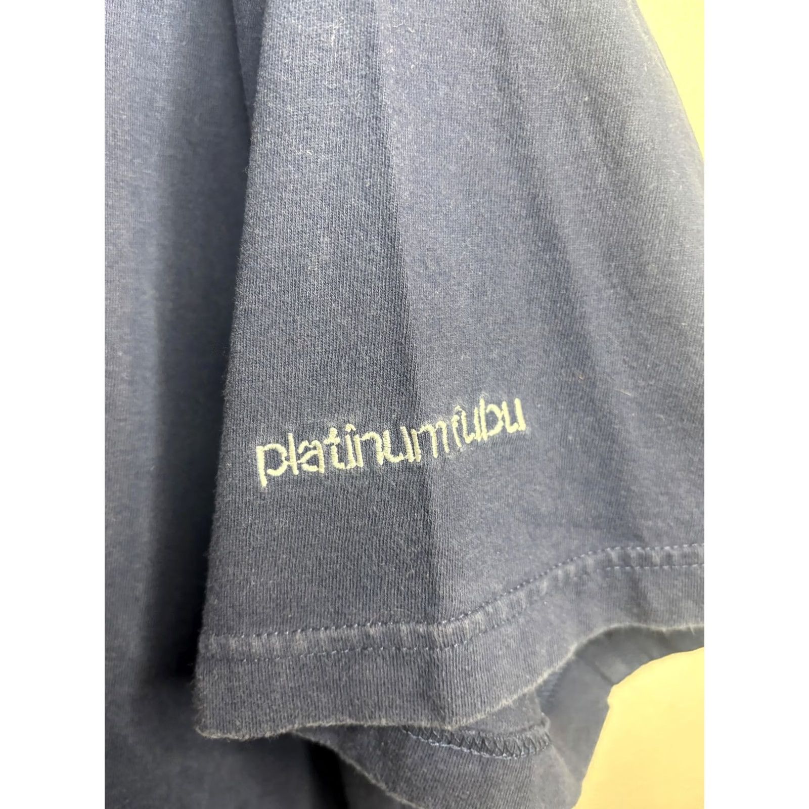 Fubu VINTAGE Platinum FUBU Shirt Mens L Blue Henley Short Sleeve Embroidered Patch Logo Size US L / EU 52-54 / 3 - 3 Thumbnail