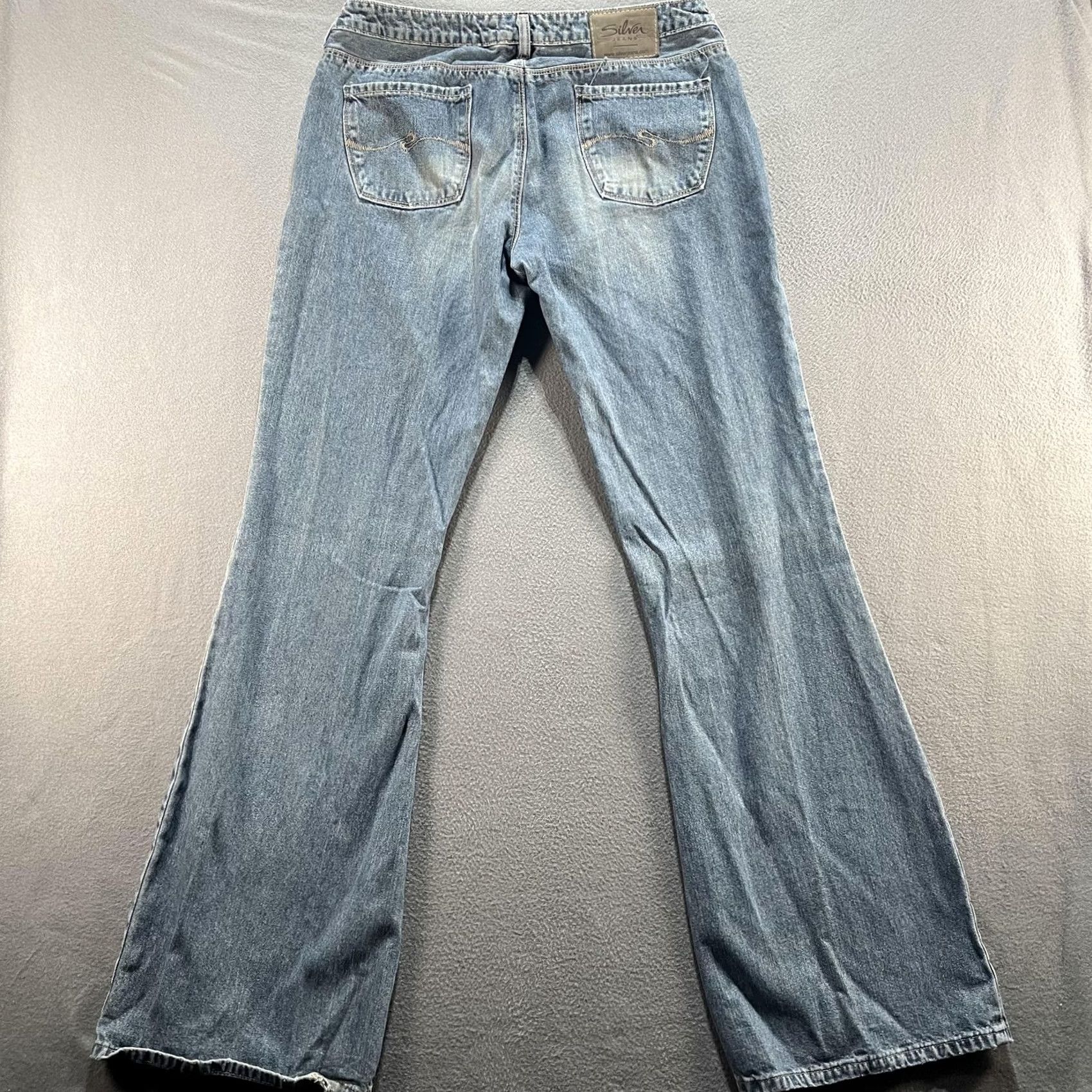Silver Jeans Co. VINTAGE? No. Silver Jeans Co. Dallas Jeans Womens 33x35 Bootcut Denim Canada Blue Cotton 5-pocket Pockets Mens? No. Size 24" / US 00 / IT 34 - 3 Thumbnail